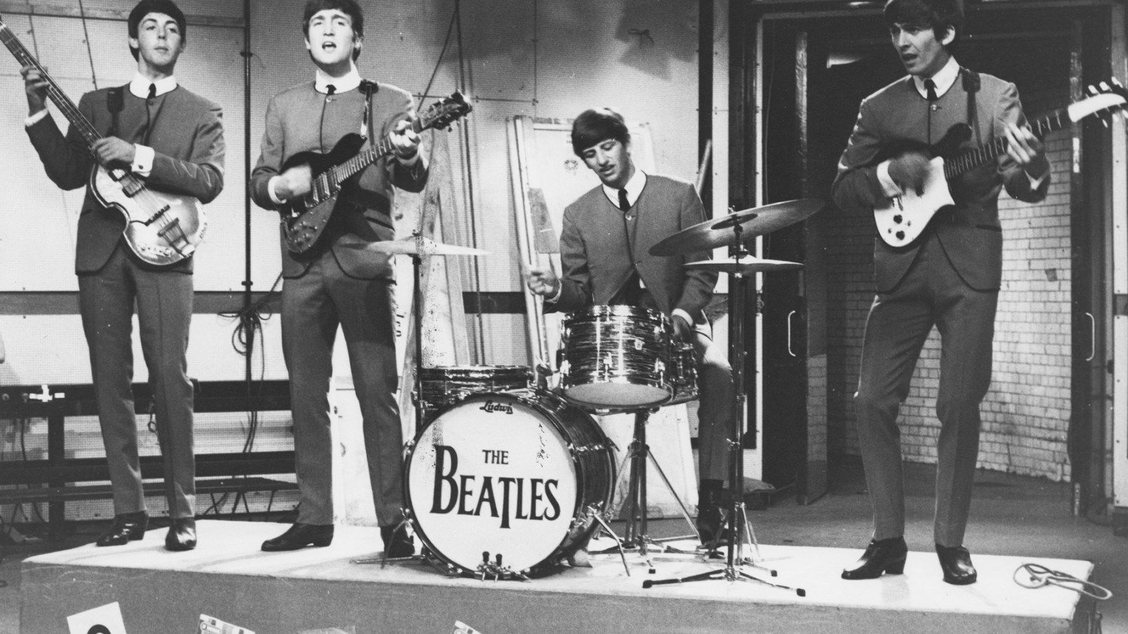 1600x900 George Harrison's '62 Rickenbacker Guitar Headed to Auction