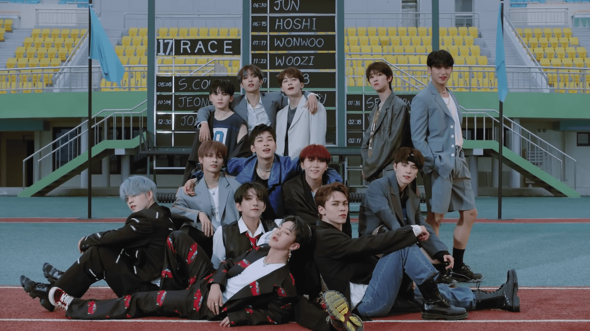 1920x1080 קובץ:SEVENTEEN & Right music video screenshot.png