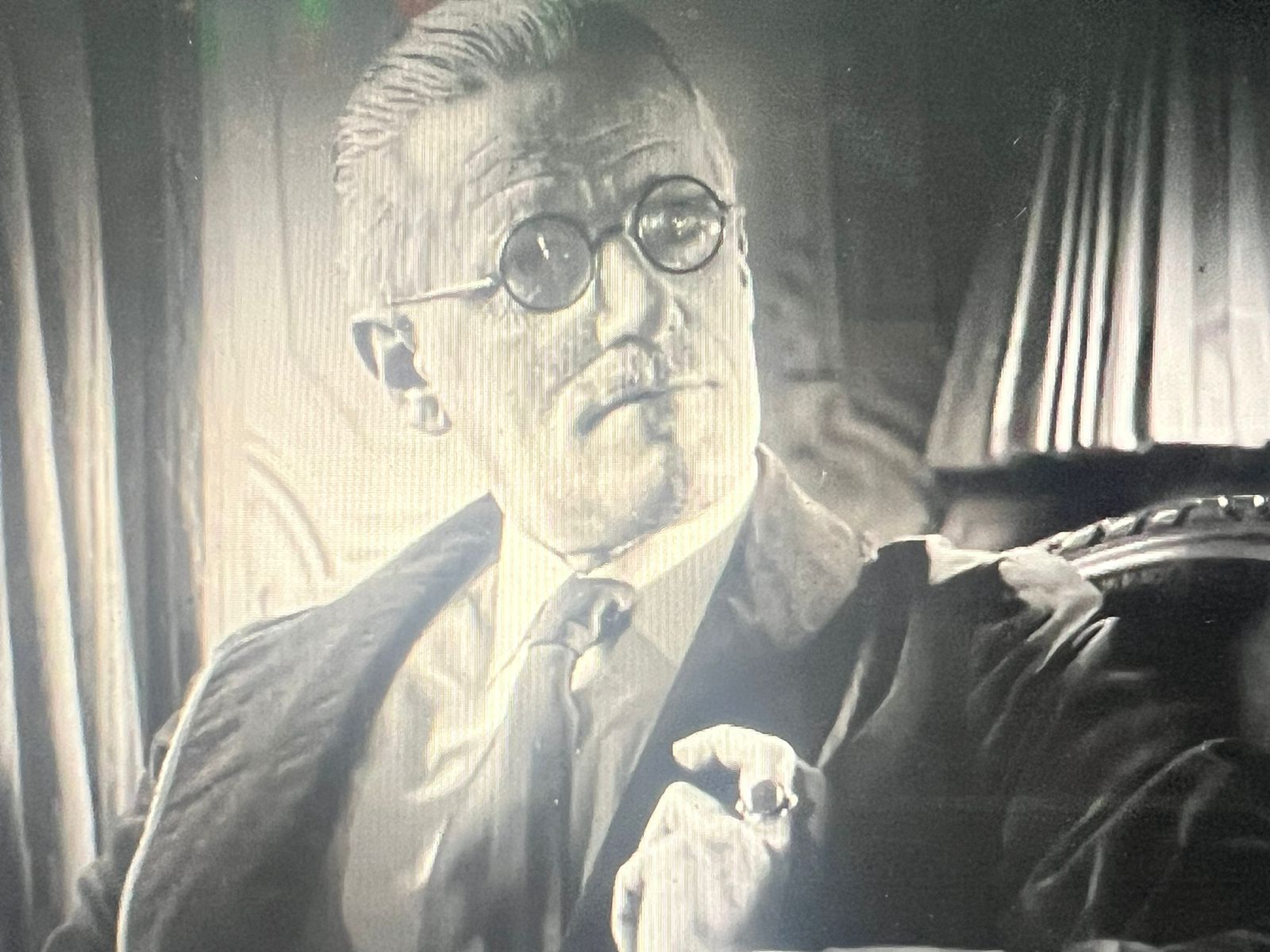1600x1200 James Joyce