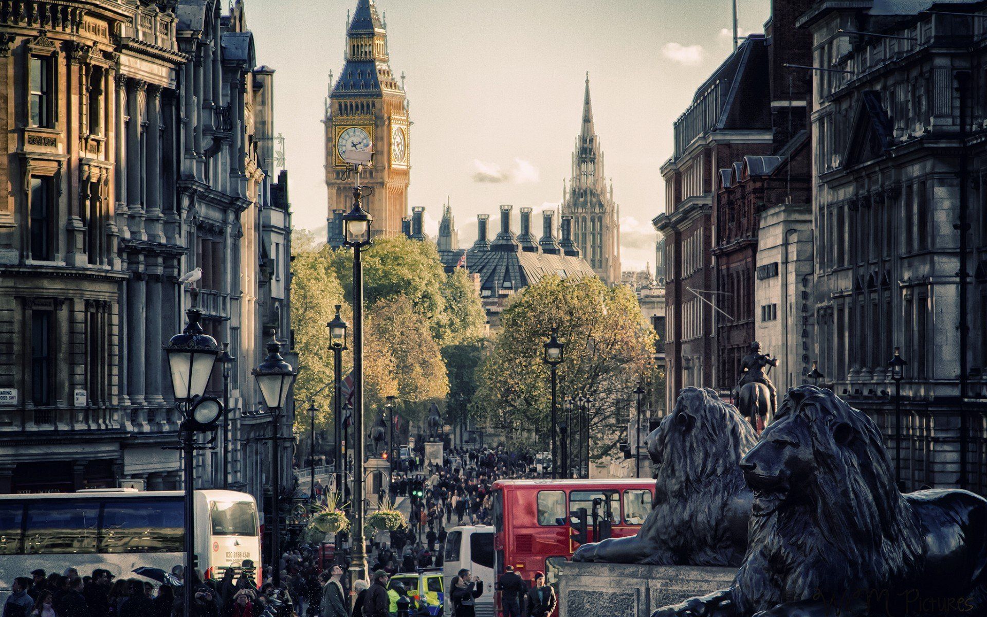 1920x1200 Iconic London Streetscape: Man Made Marvel In HDx1200