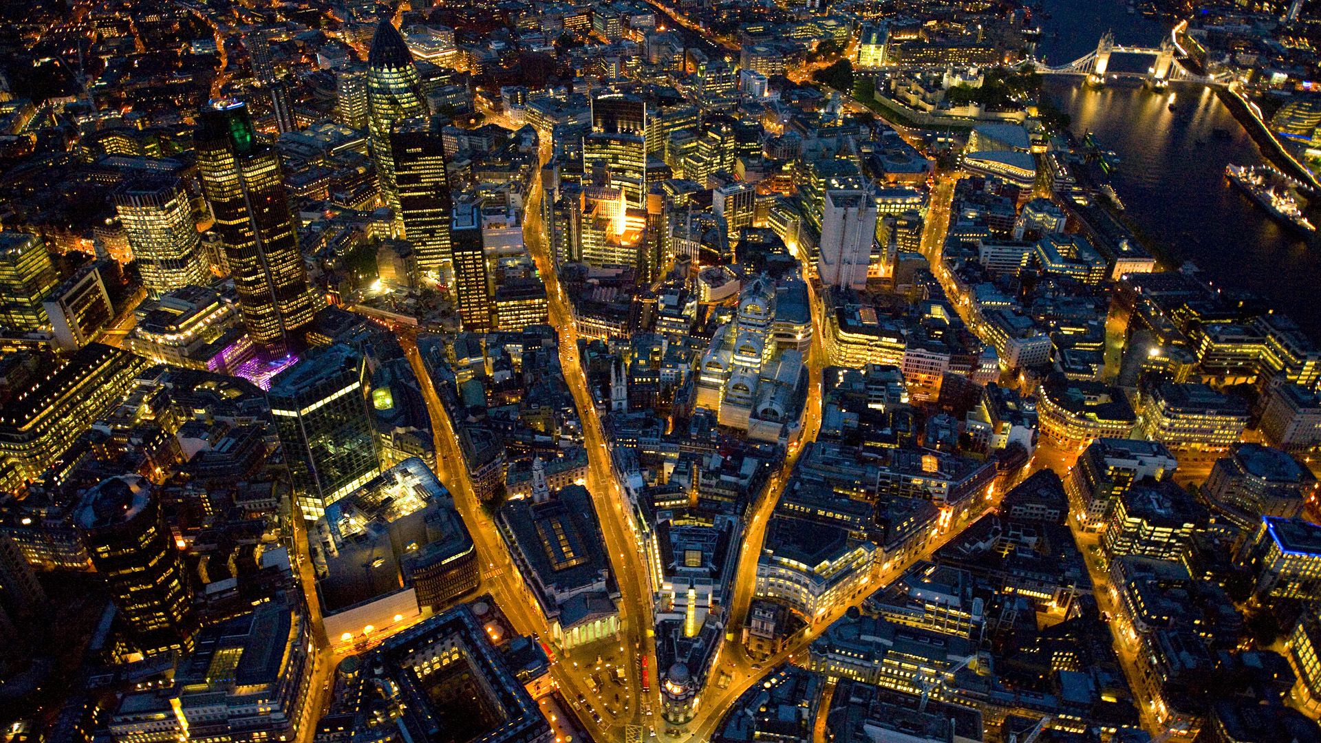 1920x1080 Stunning London Skyline: HD Wallpaper of Urban Majestyx1080