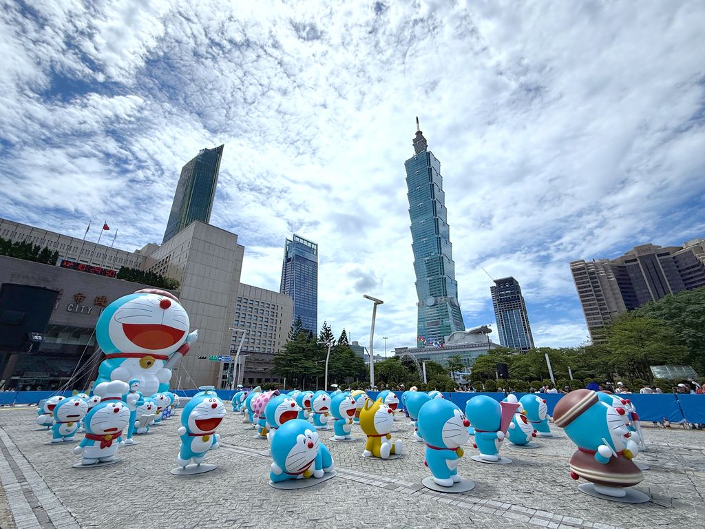 1024x768 Doraemon in Taipei
