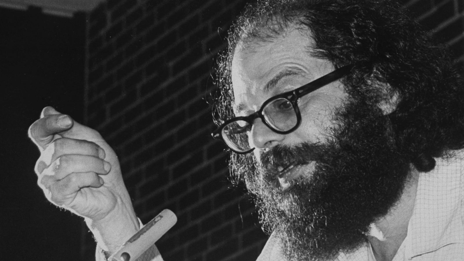 1600x900 Award Winning Teacher Fired For Reading An Allen Ginsberg Poem