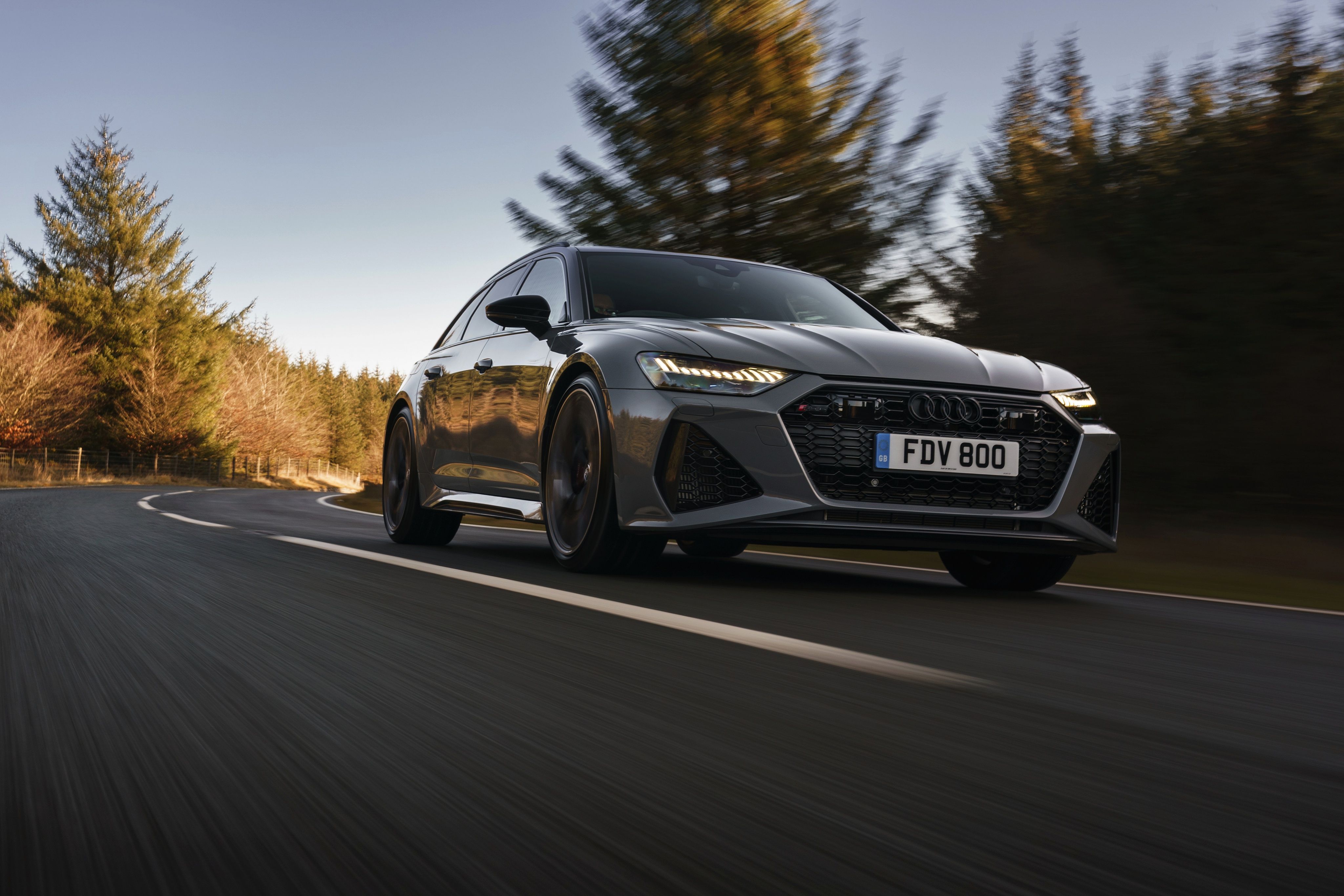 4096x2731 Desktop wallpaper: Audi Rs6 Avant, Audi Rs Vehicles, Audi, Car, Silver Car 4K free download for PC. 480127