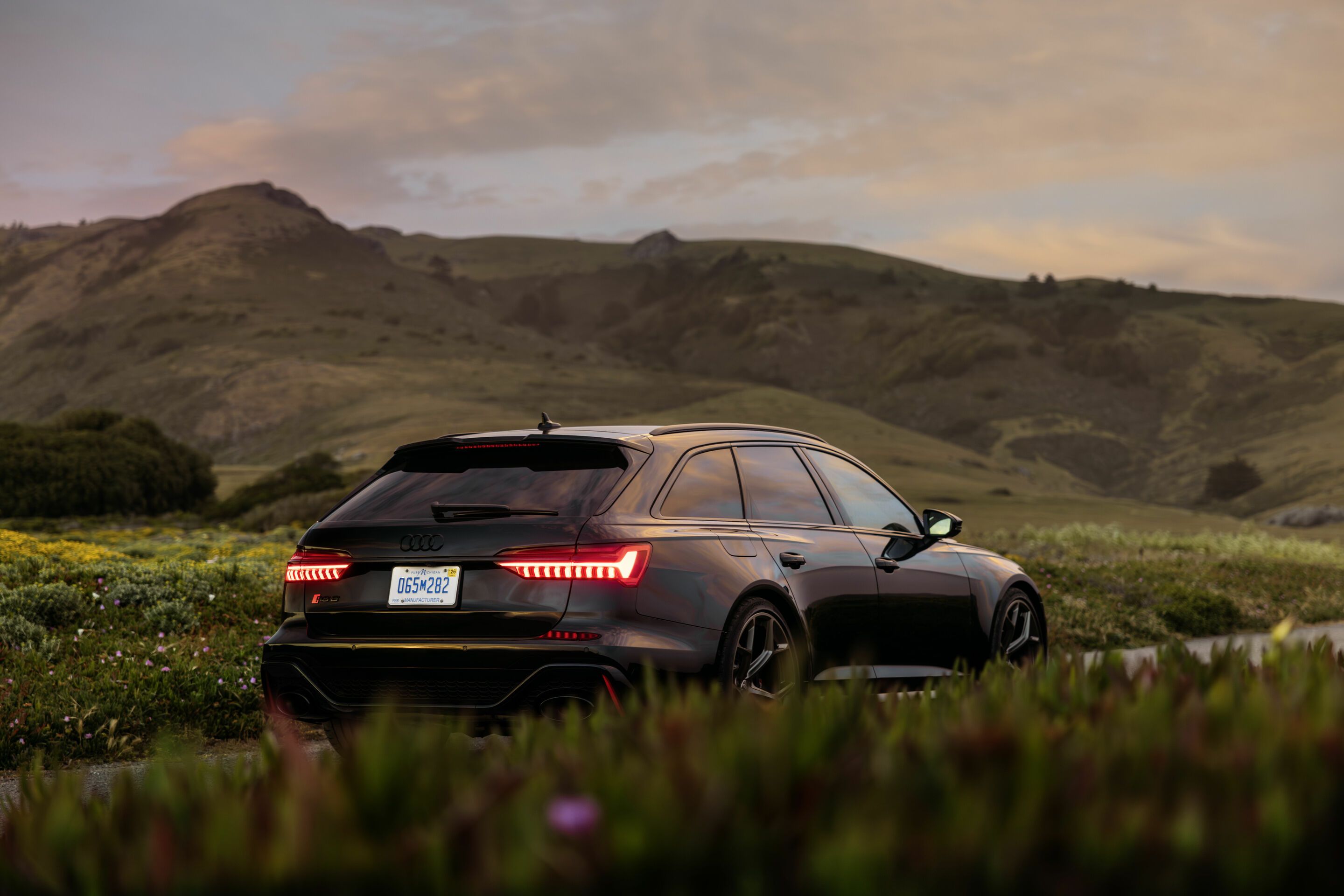 2880x1920 Wallpaper Audi Rs6 Night Vision WALLPAPER AUDI RS6 LIGHTROOM