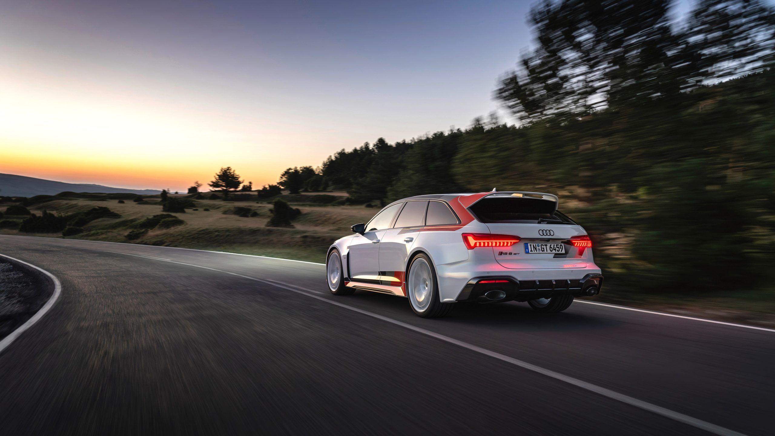 2560x1440 Audi RS6 Avant GT Wallpaper
