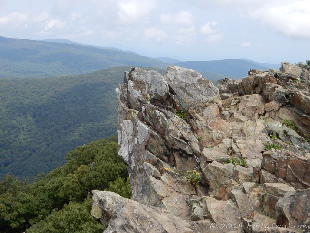 1024x768 Sights from Hawksbill Mountain in Shenandoah National Park