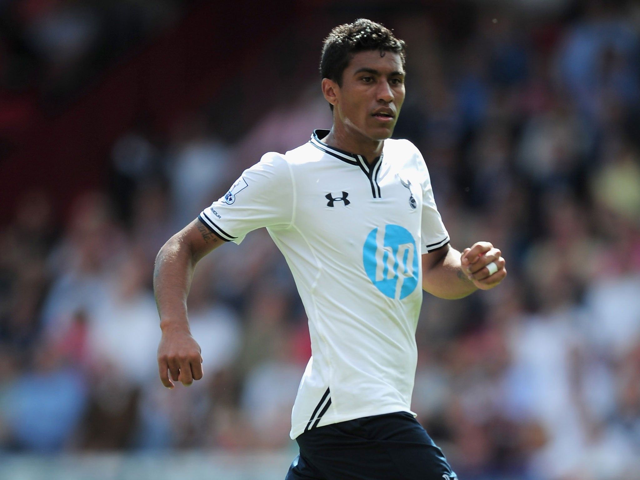 2048x1536 Globetrotter Paulinho can find his feet at Tottenham