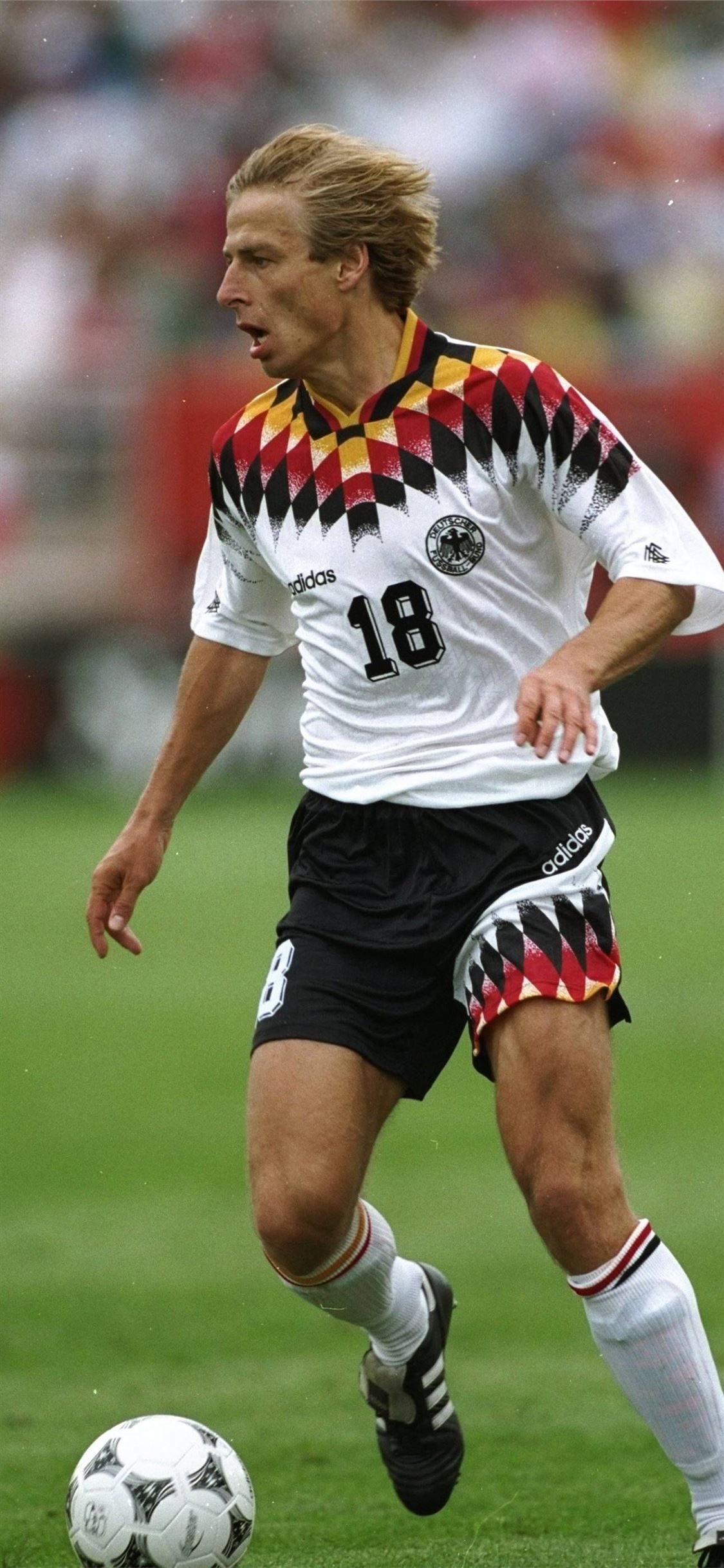 1125x2436 Jurgen klinsmann iPhone X Wallpaper Free Download