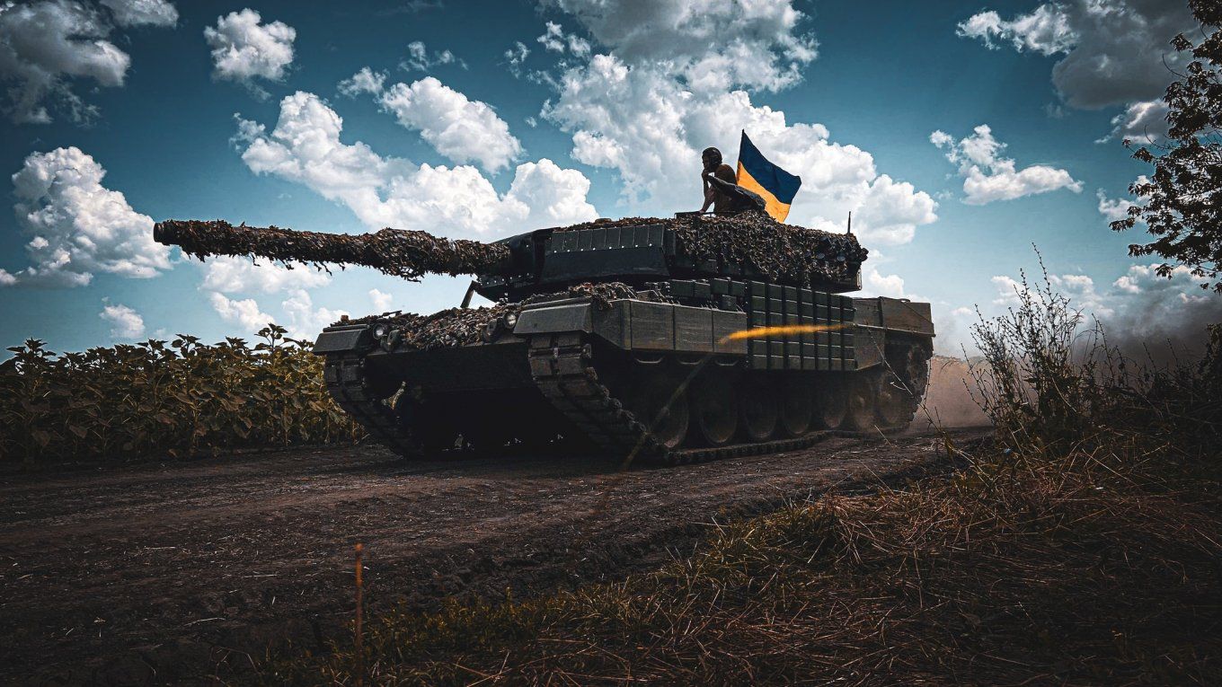 1360x765 Ukrainian General Staff Shows Leopard 2A4 With Reactive Armor Protection (Photo)