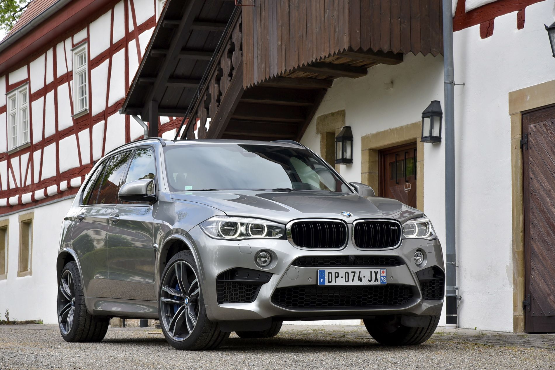 1900x1267 BMW X5 M Photo Gallery