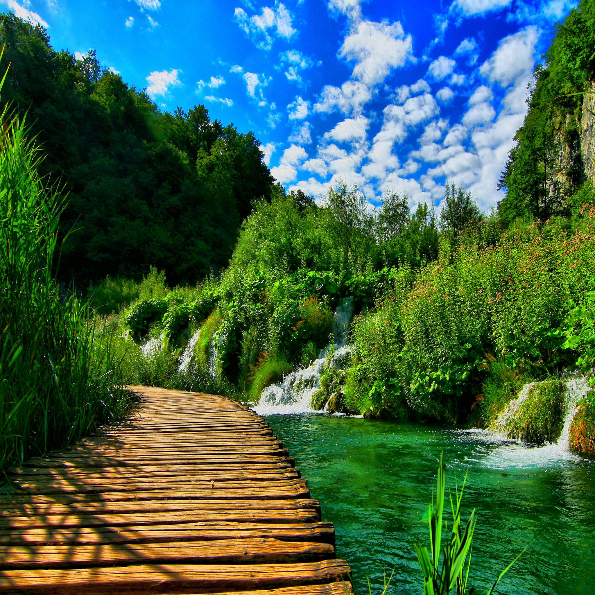 2048x2048 Sun on Water Retina Wallpaper for iPhone Pro Max, X, 6