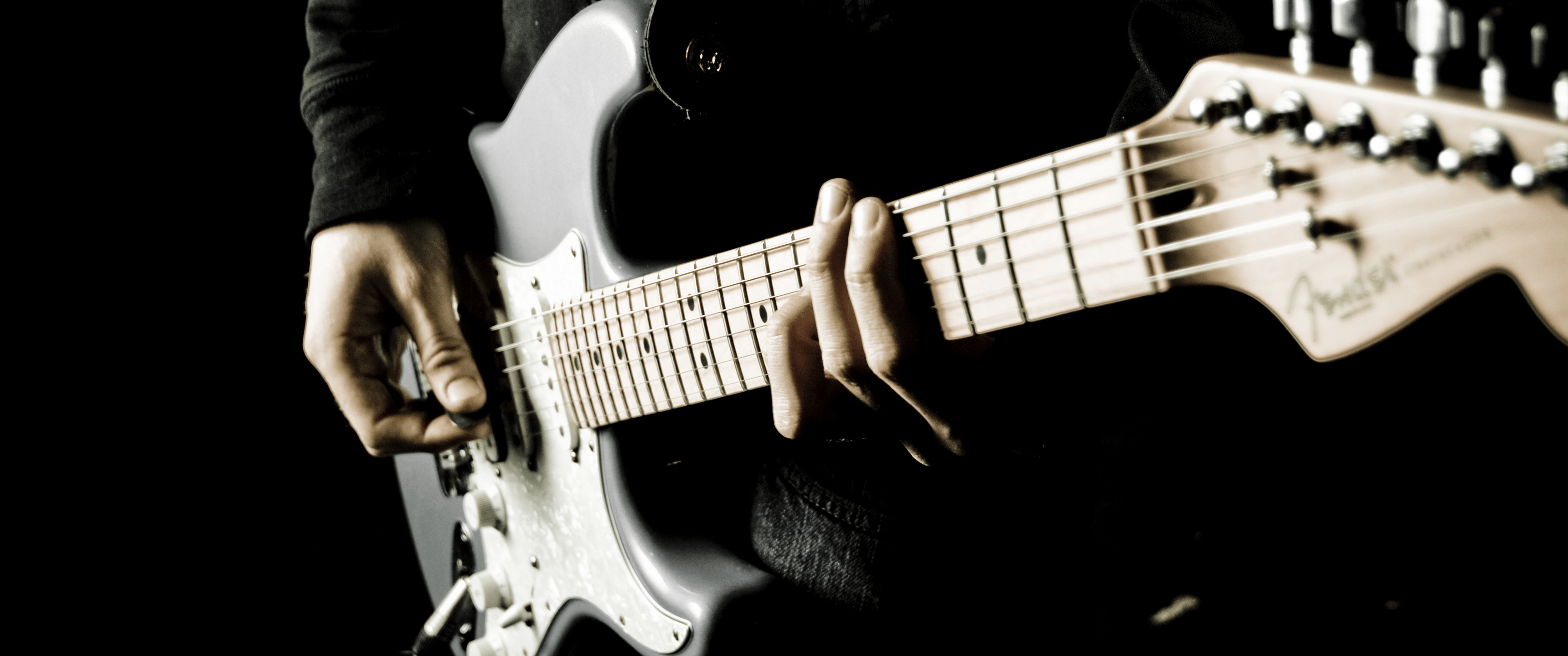 3440x1440 Fender Stratocaster [3440x1440]