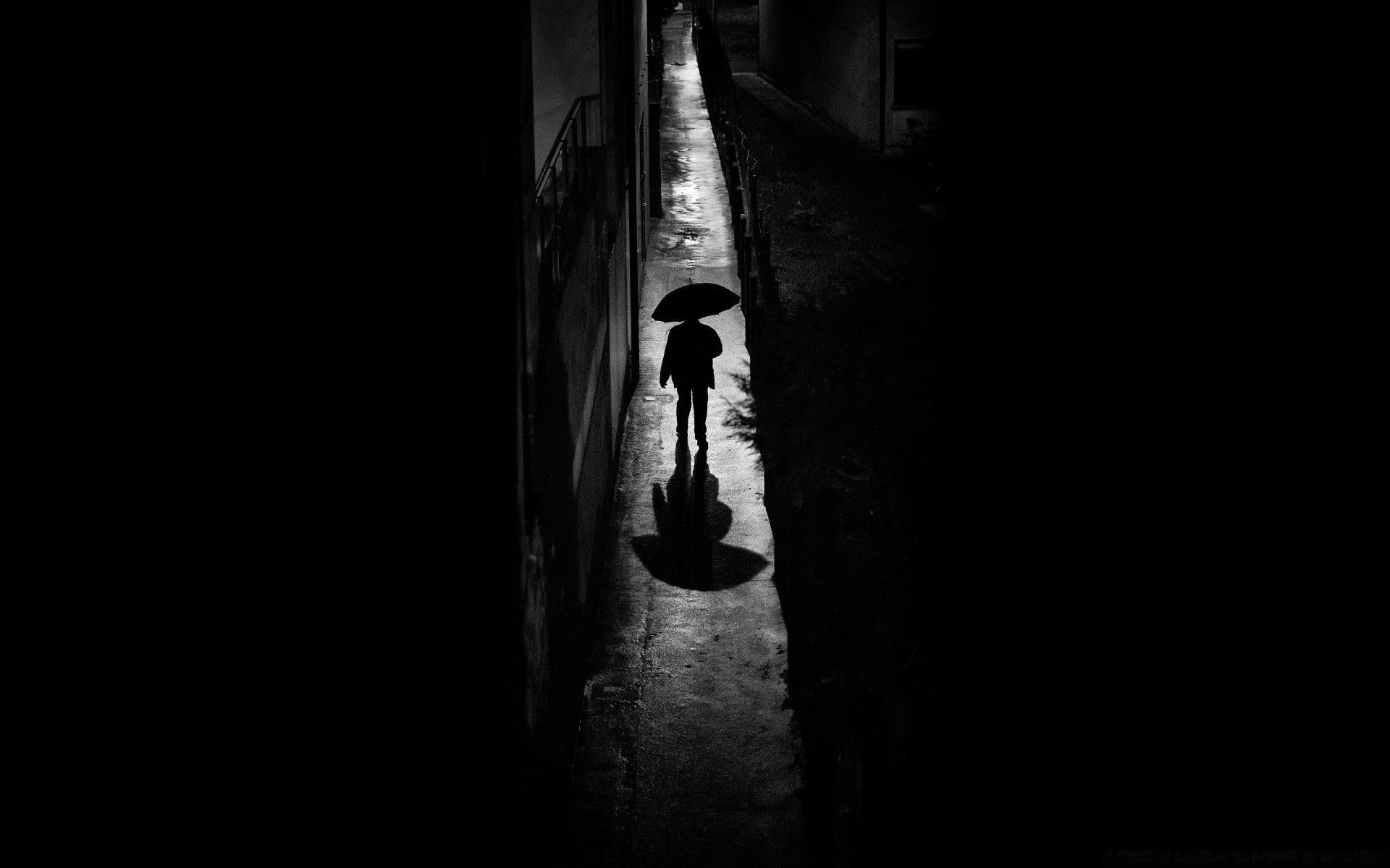 1920x1200 Silhouette Of A Man Under An Umbrella In Black And
