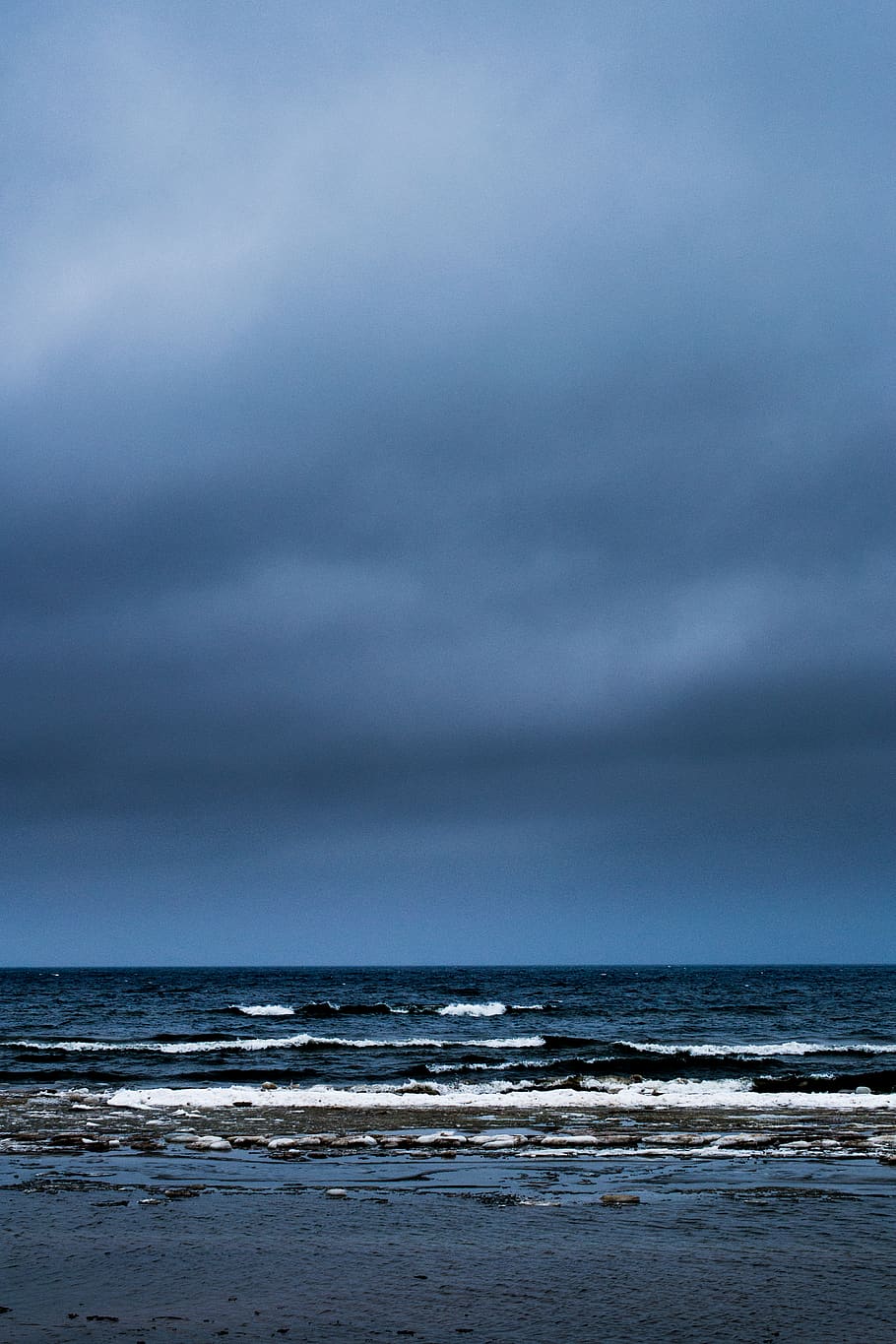 910x1365 HD wallpaper: latvia, jūrmala, bulduri, cold, winter, clouds, sea, beach