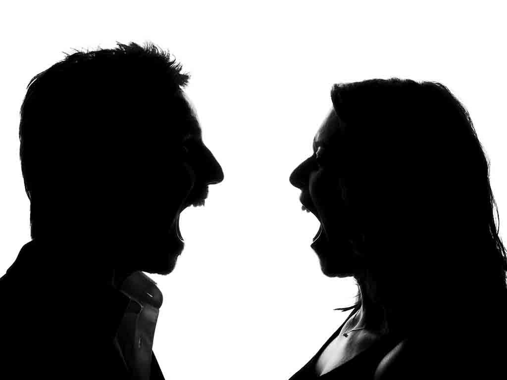 1024x768 The two toxic relationship dynamics which can end a marriage
