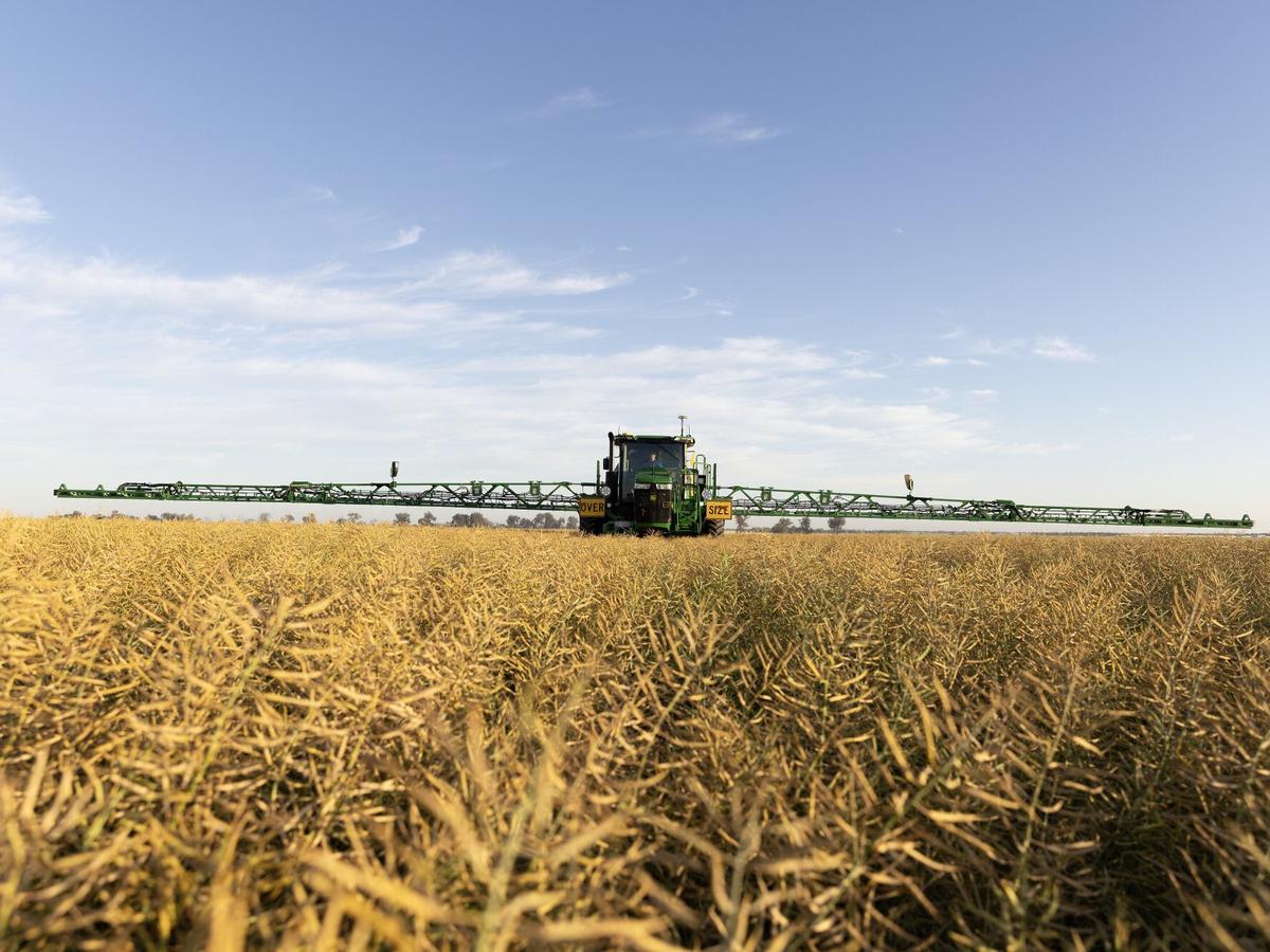 1200x900 John Deere Unveils Next Generation Tech