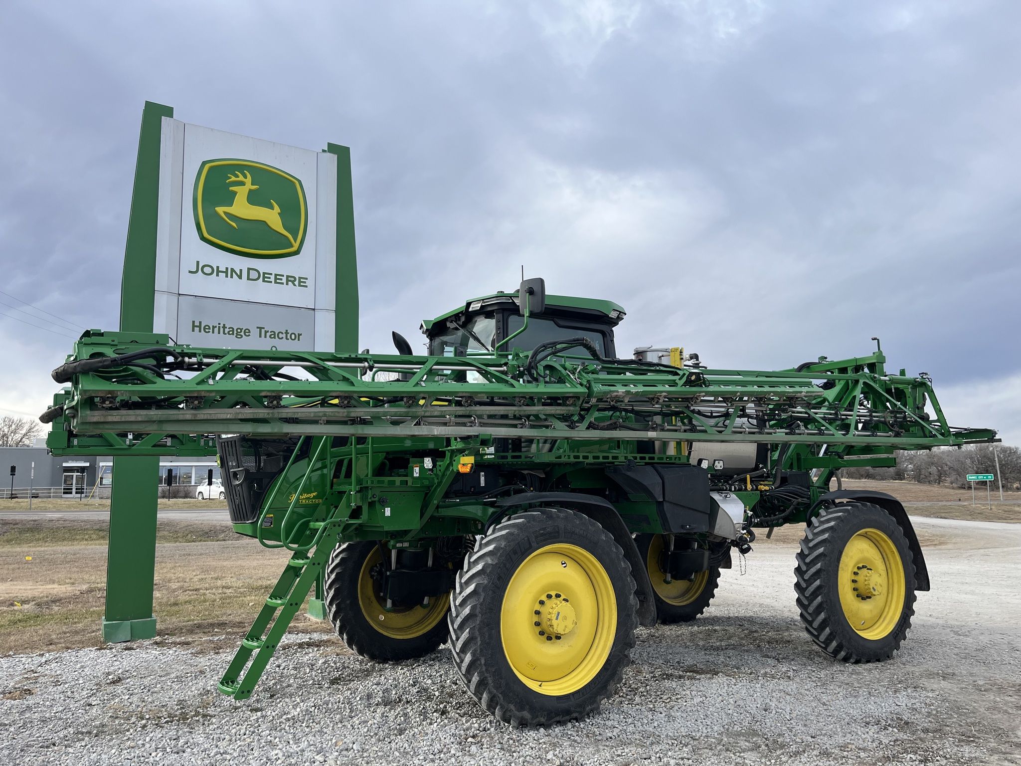 2048x1536 John Deere 410R 660034