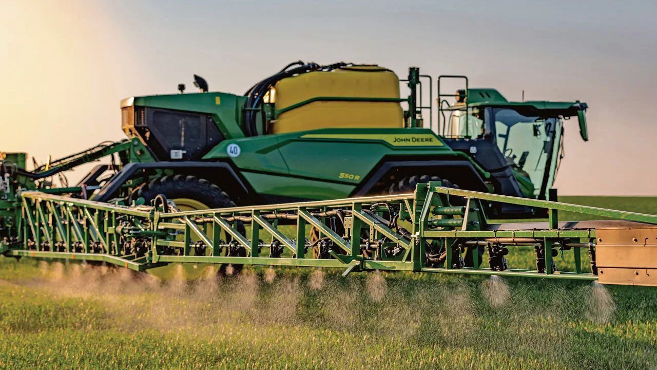 1280x720 Comfort and control key to new John Deere sprayers
