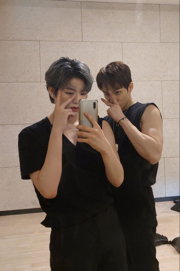 736x1109 GHOST9. Jinwoo & Dongjun