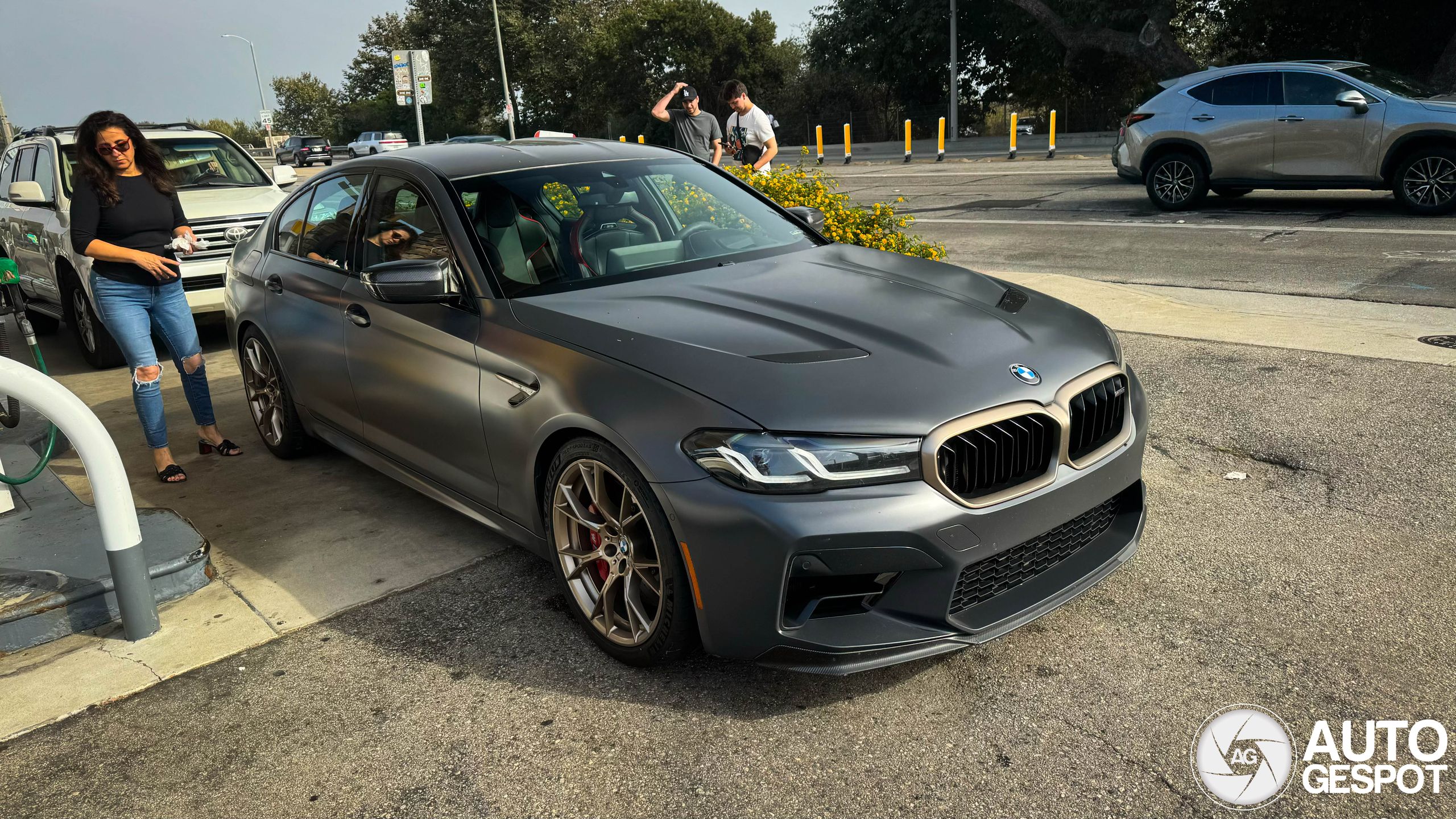 2560x1440 BMW M5 F90 CS September 2025