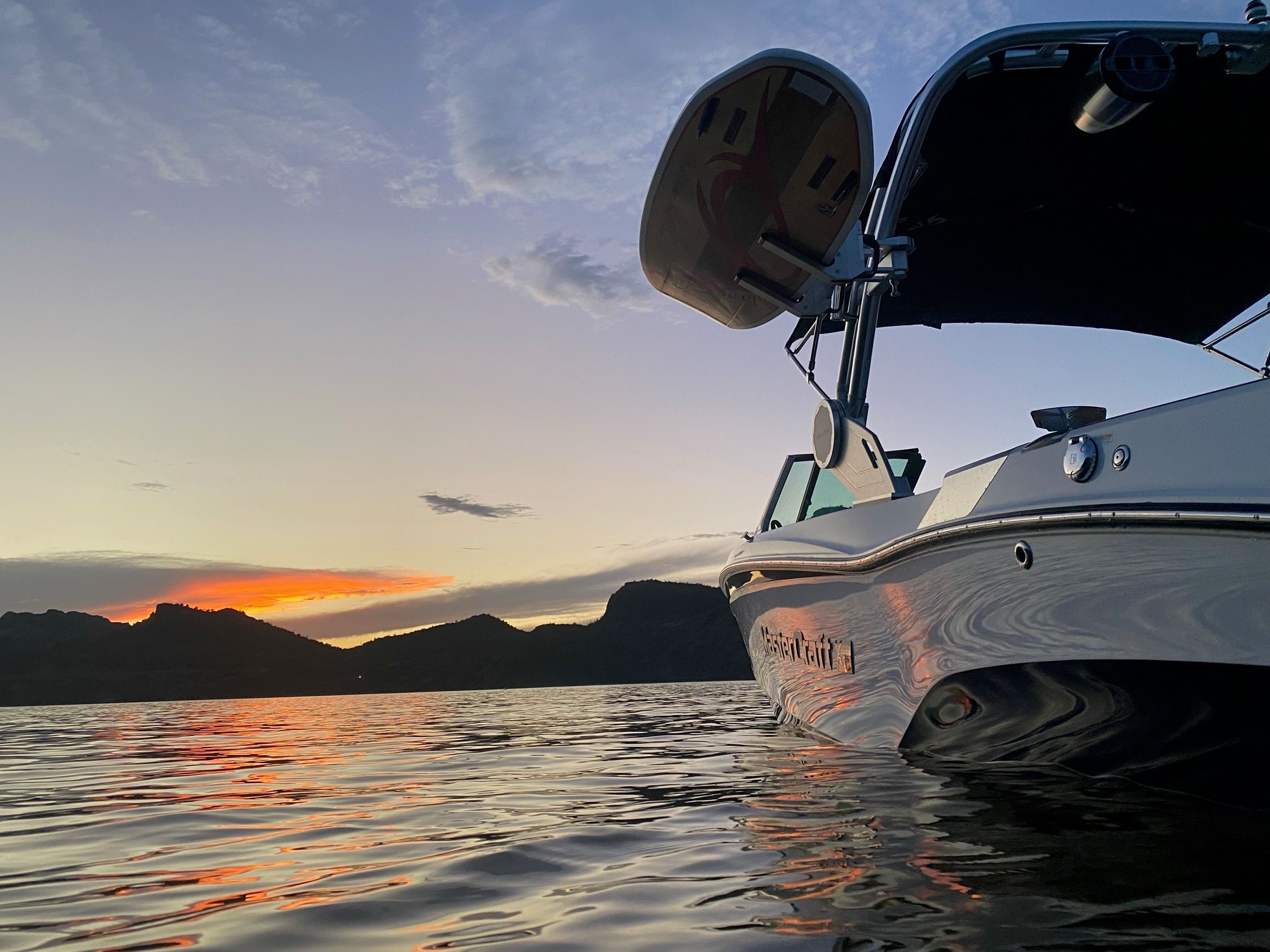 2400x1800 of 4 ski and wakeboard boat in Arizona