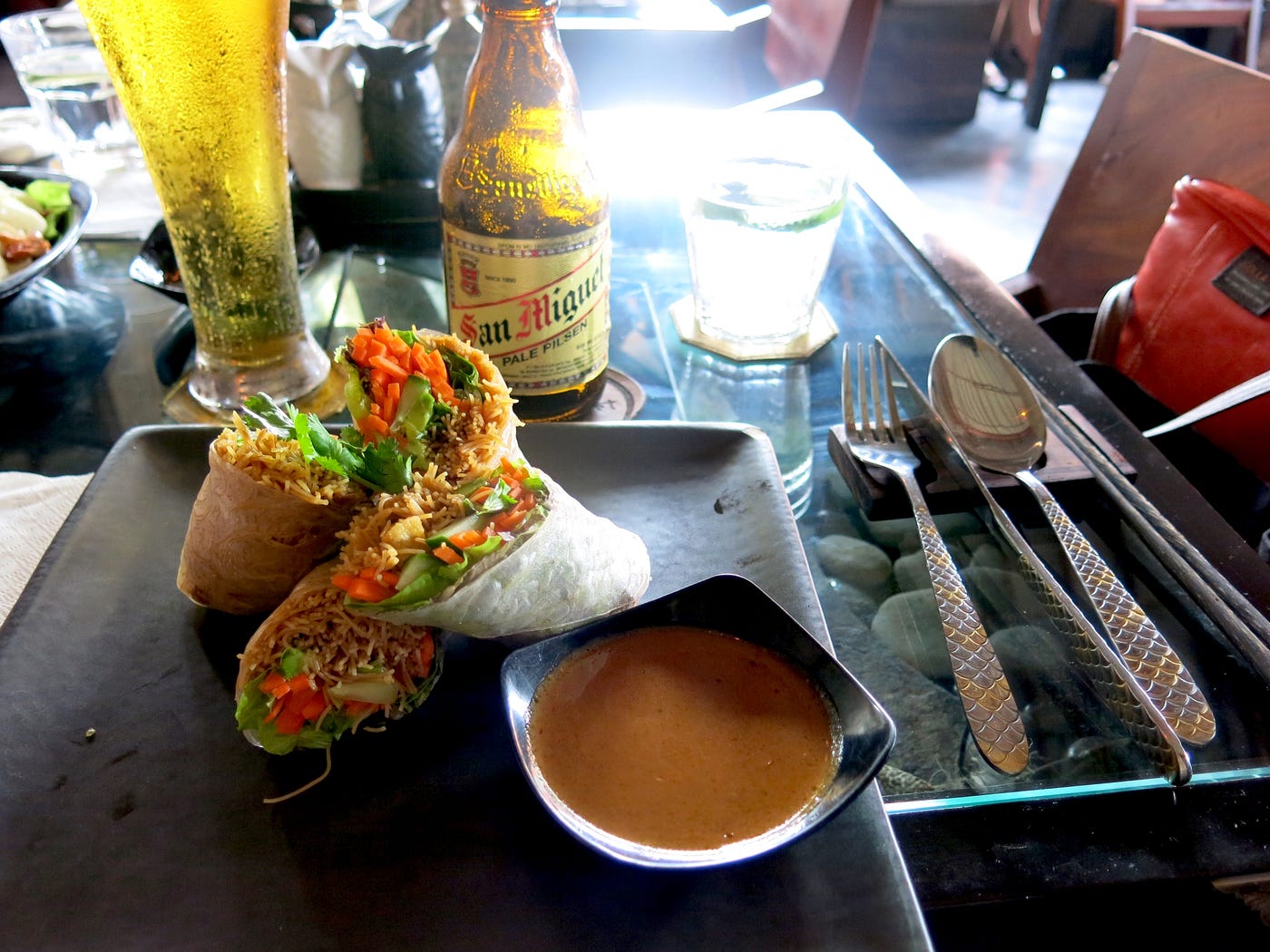 1400x1050 There's a Food Scene in Bali, I Know Because I'm Fat Now.