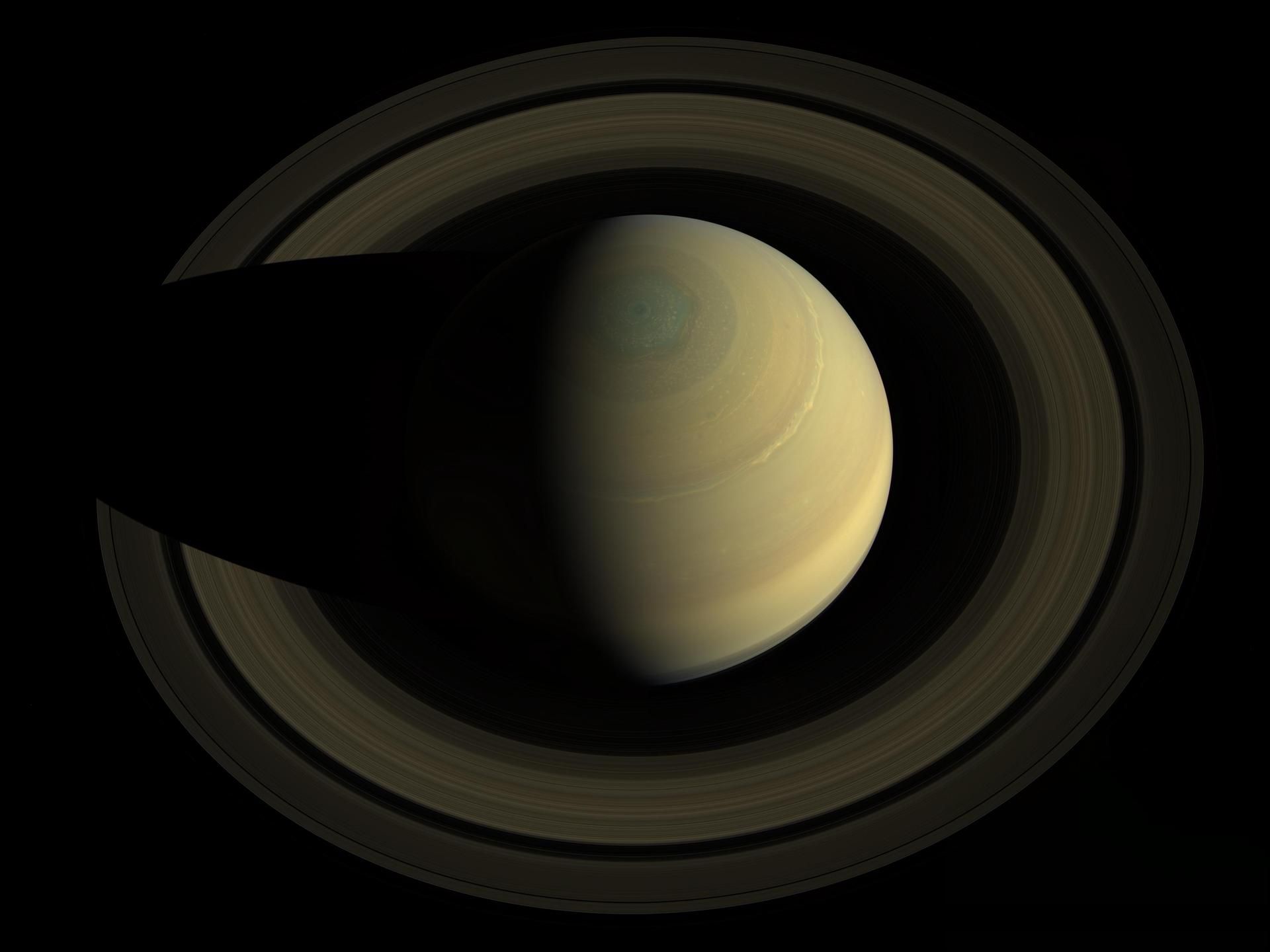 1920x1440 Saturn's Hexagon in Motion