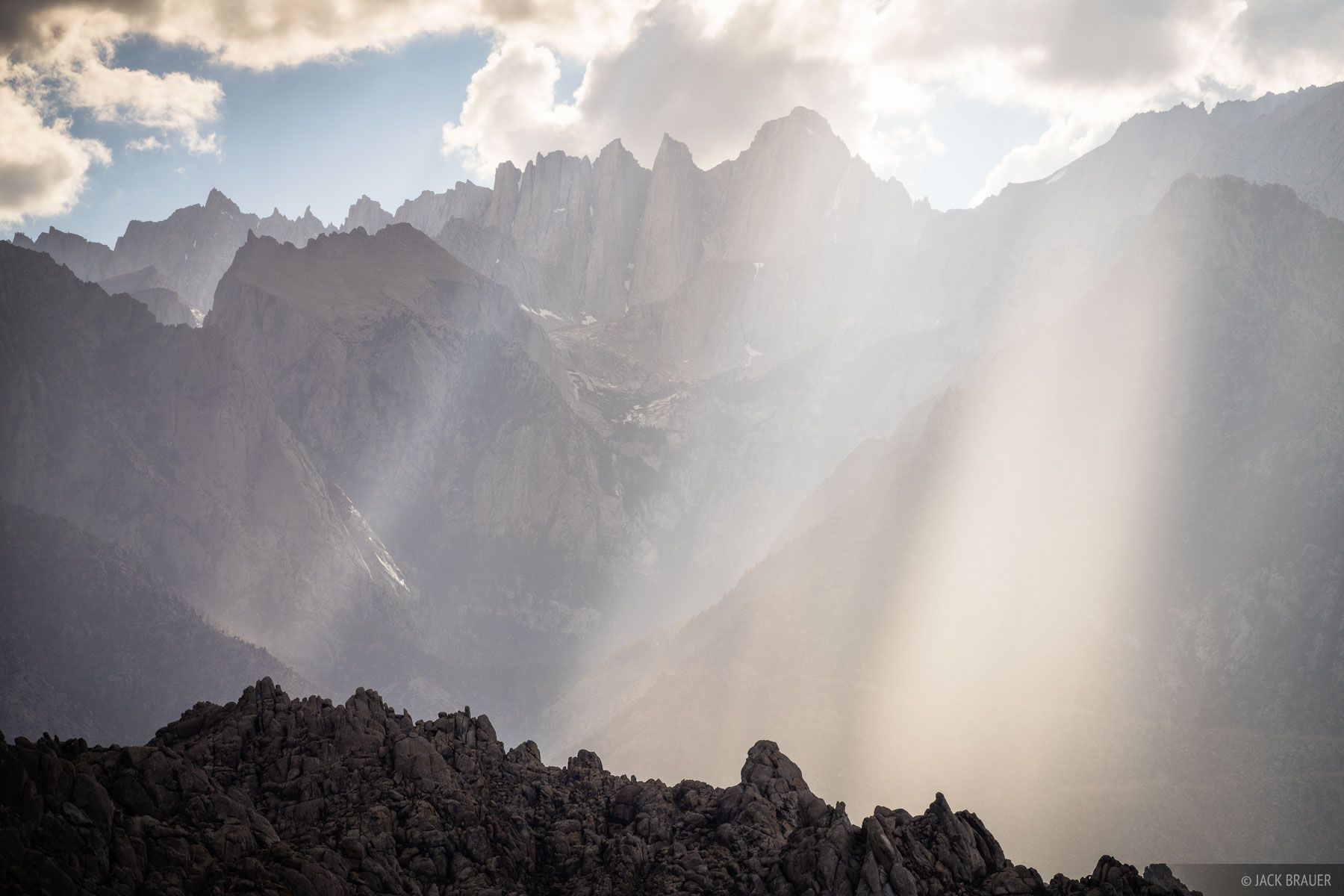 1800x1200 Whitney Sunbeams. Sierra Nevada, California. Mountain Photography