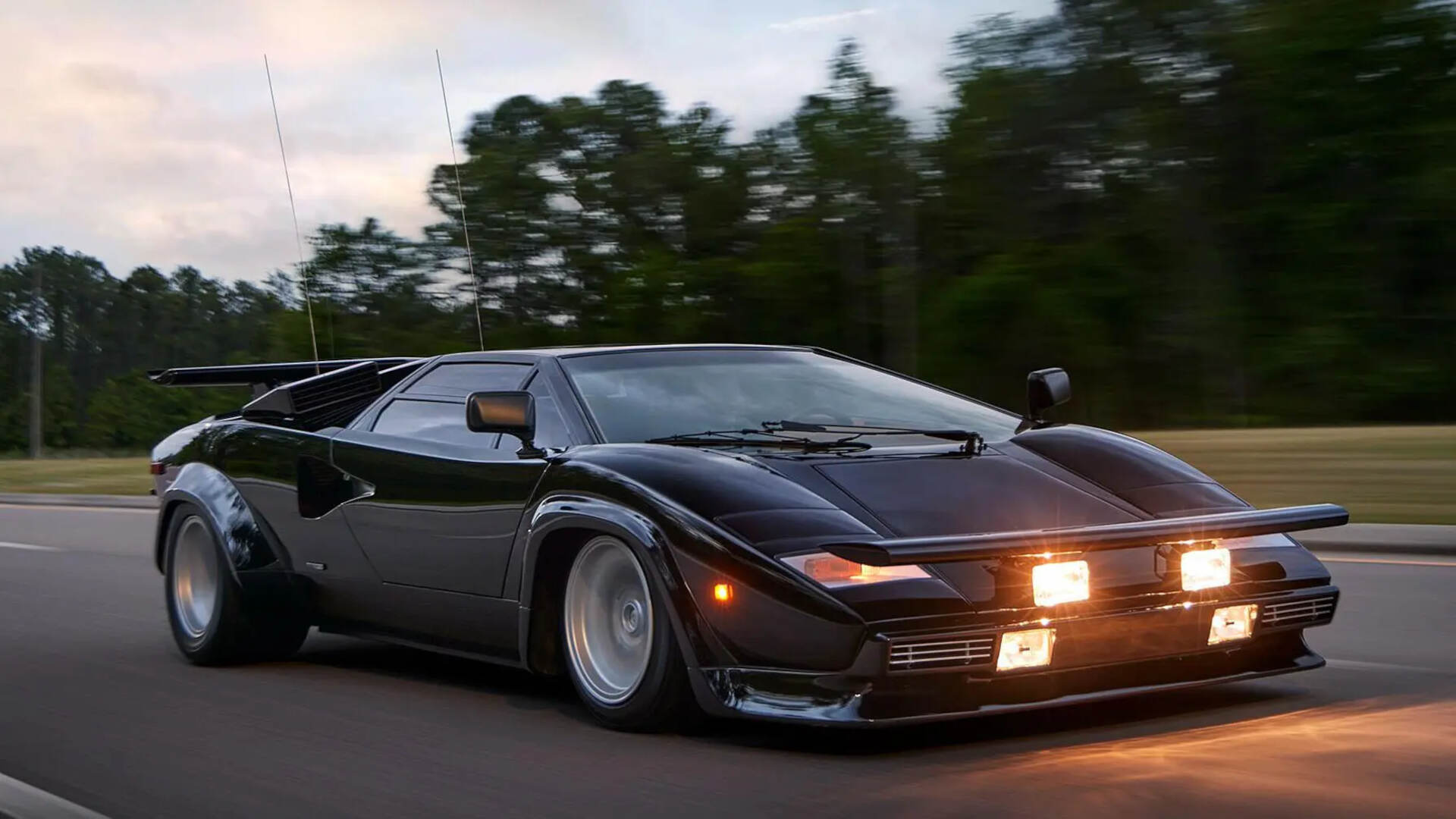 1920x1080 Look at the Lamborghini Countach from 'The Cannonball Run'
