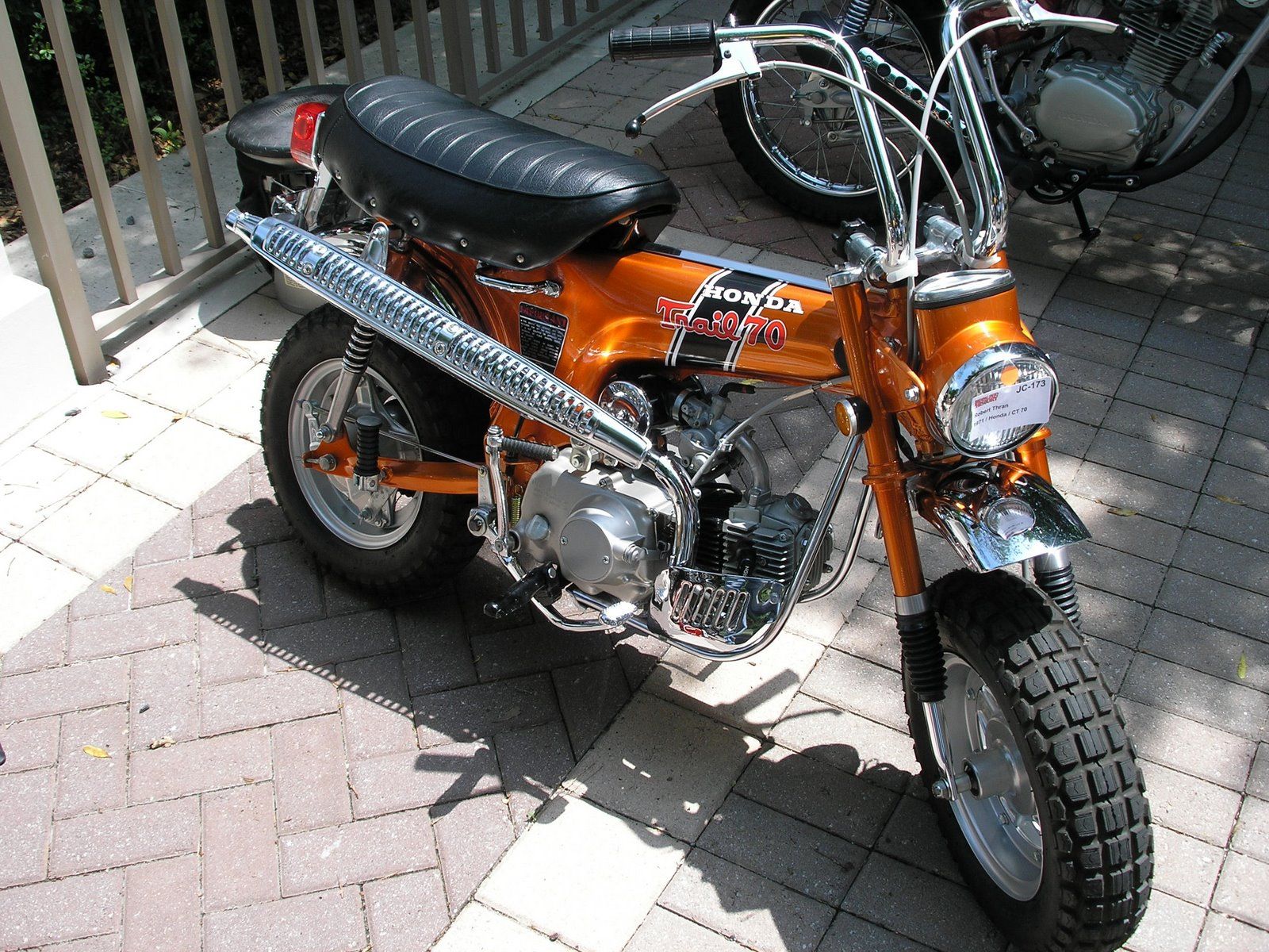 1600x1200 A perfect Honda Trail 70. Motorcycle Photo Of