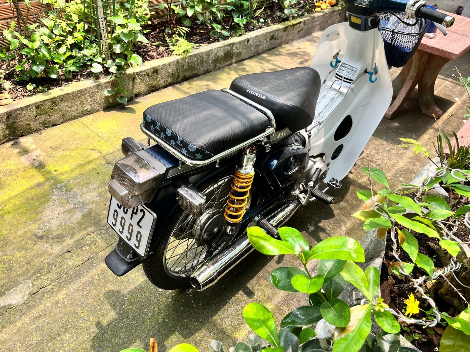 1600x1200 tringuyn's HONDA SUPER CUB 70 (C70) Custom
