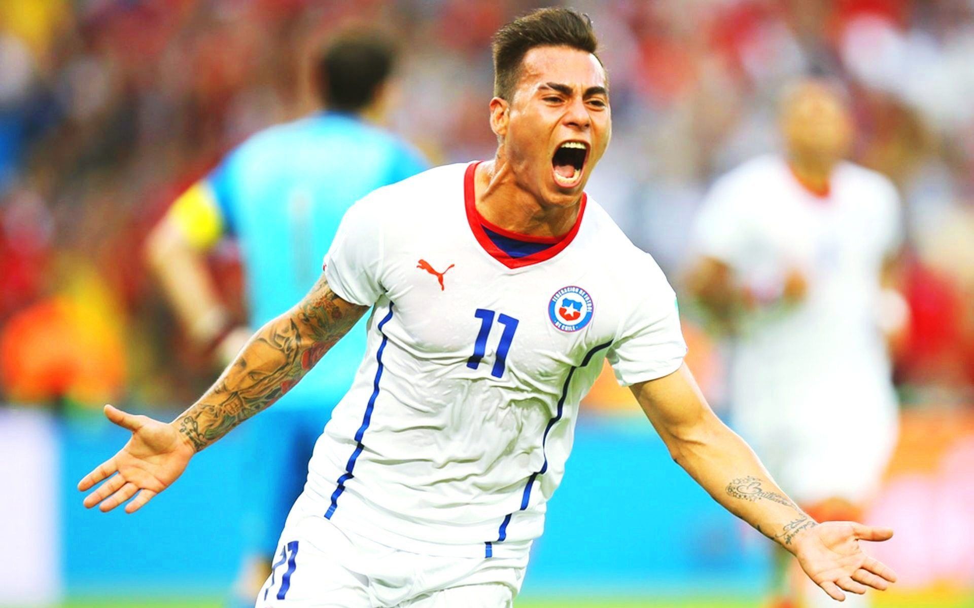 1920x1200 Eduardo Vargas Wallpaper 13054
