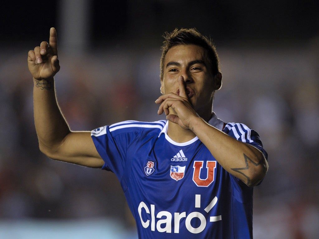 1024x768 No Chelsea offer for Eduardo Vargas insists agent