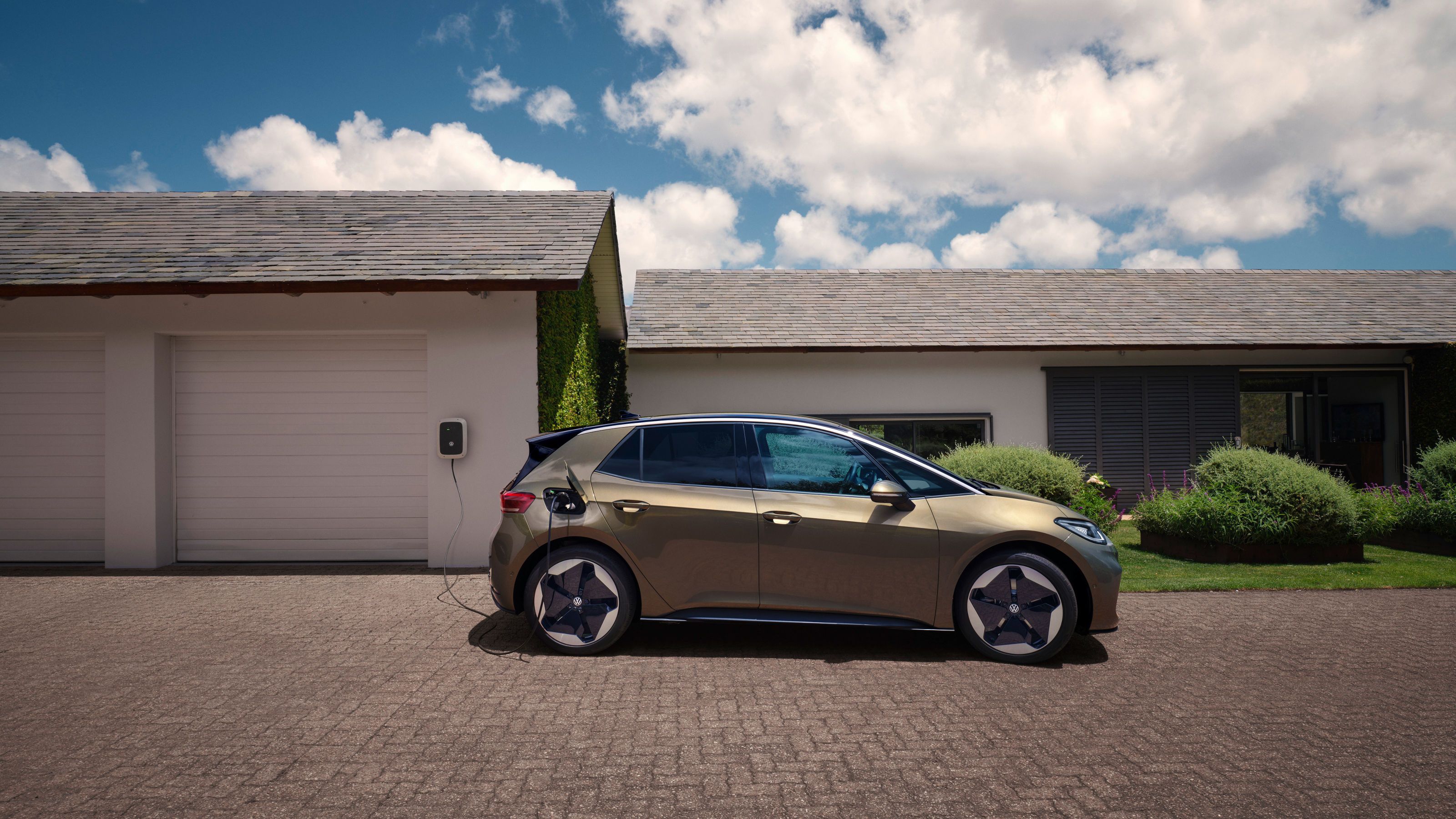 3200x1800 VW ID.3 Gets A Welcome Overhaul, An All Rounder EV. Wallpaper*
