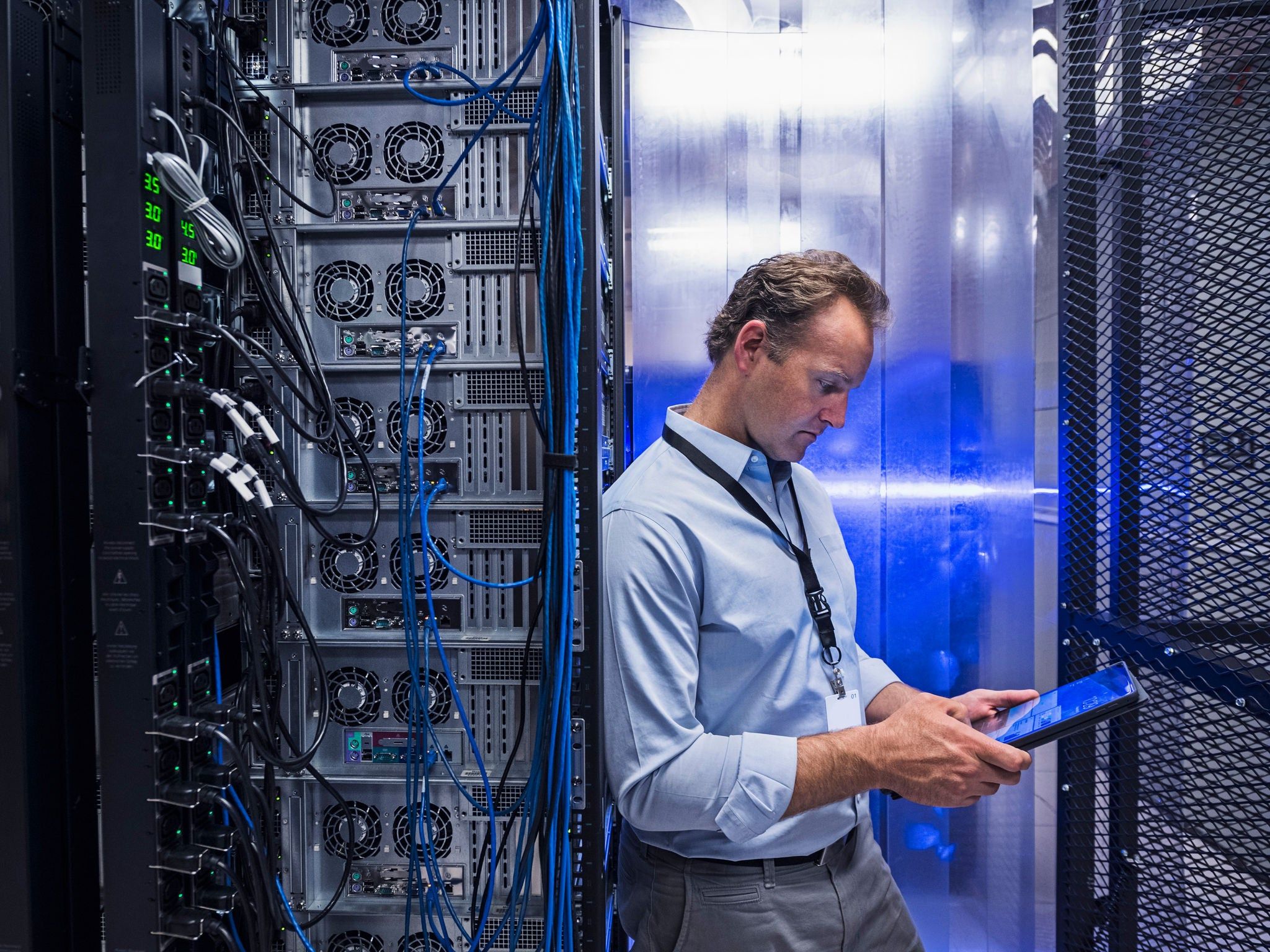 2048x1536 What Is a Storage Area Network (SAN)?