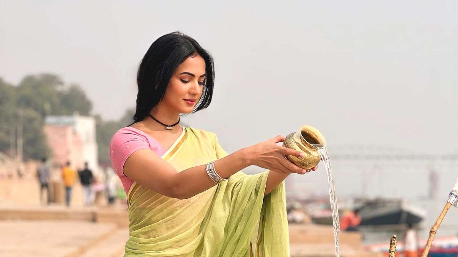 1600x900 This Is How Bollywood Celebrates Mahashivratri