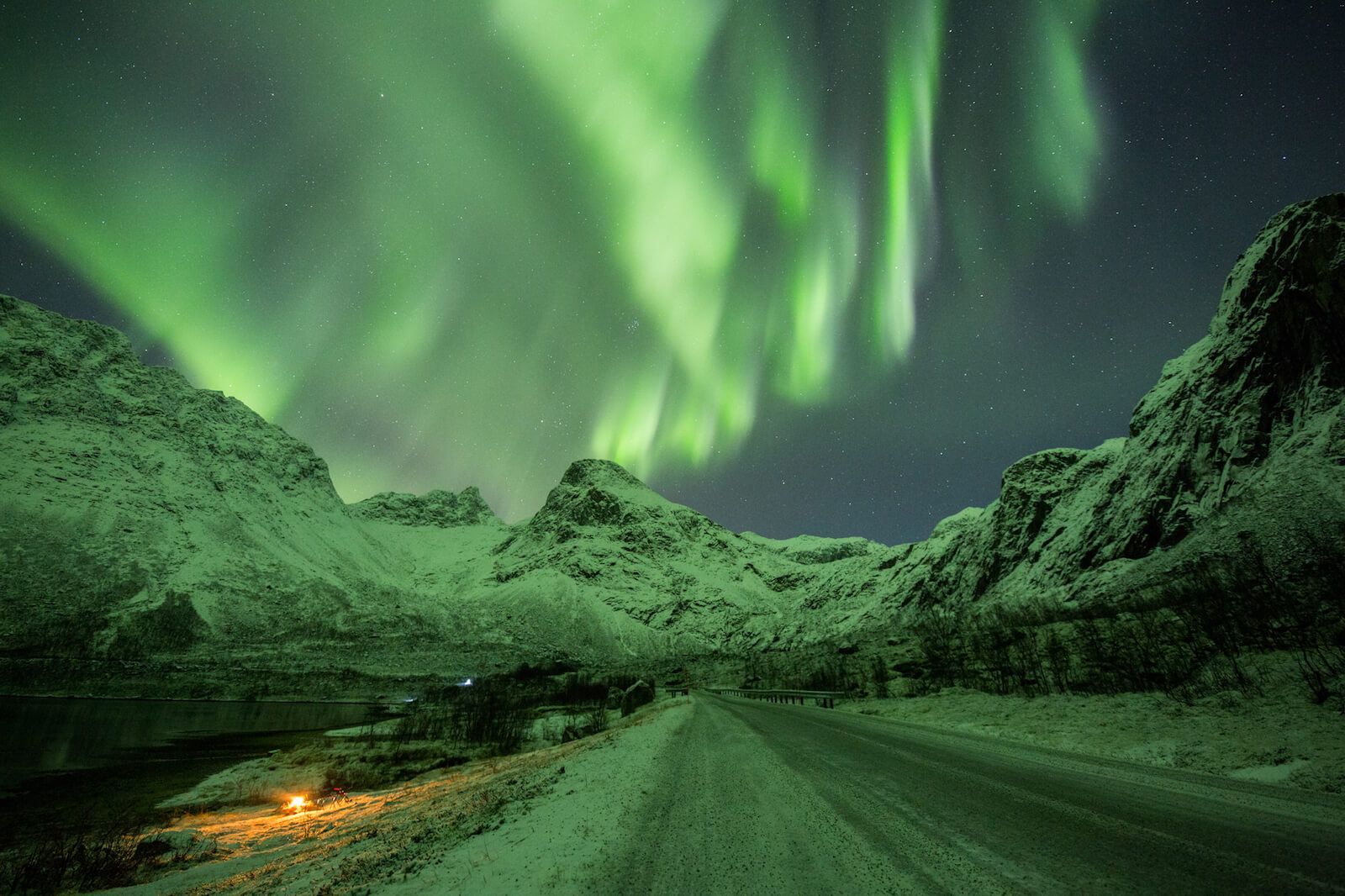 1600x1066 Northern Lights Private