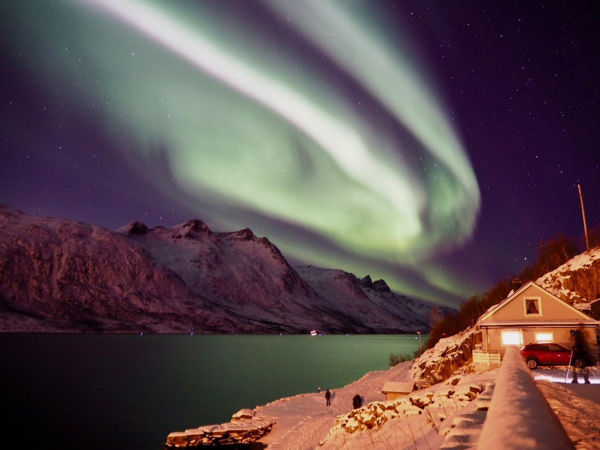 2048x1536 Most magical moment in my whole life, Northern Lights. Tromsø, Norway. [2048x1536] [OC]