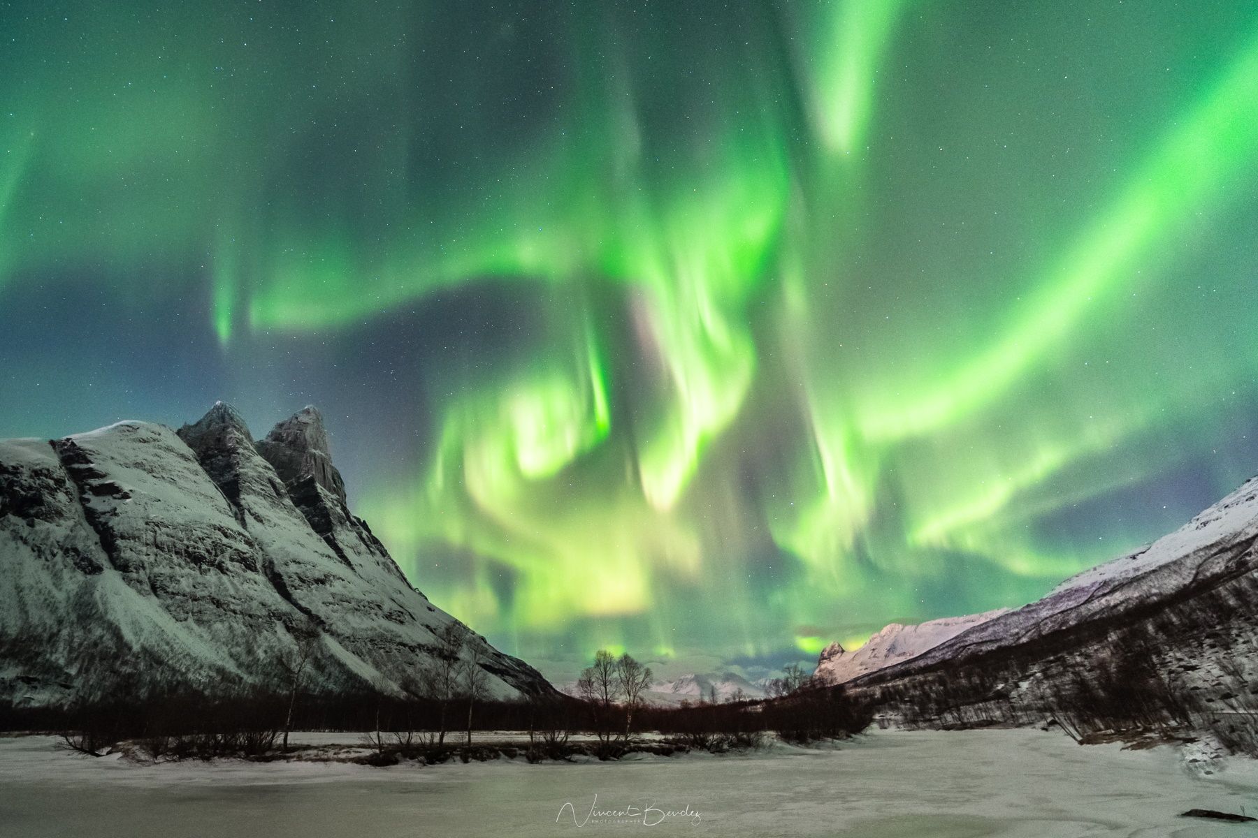 1800x1200 The 10 BEST places to see the NORTHERN LIGHTS around Tromso !