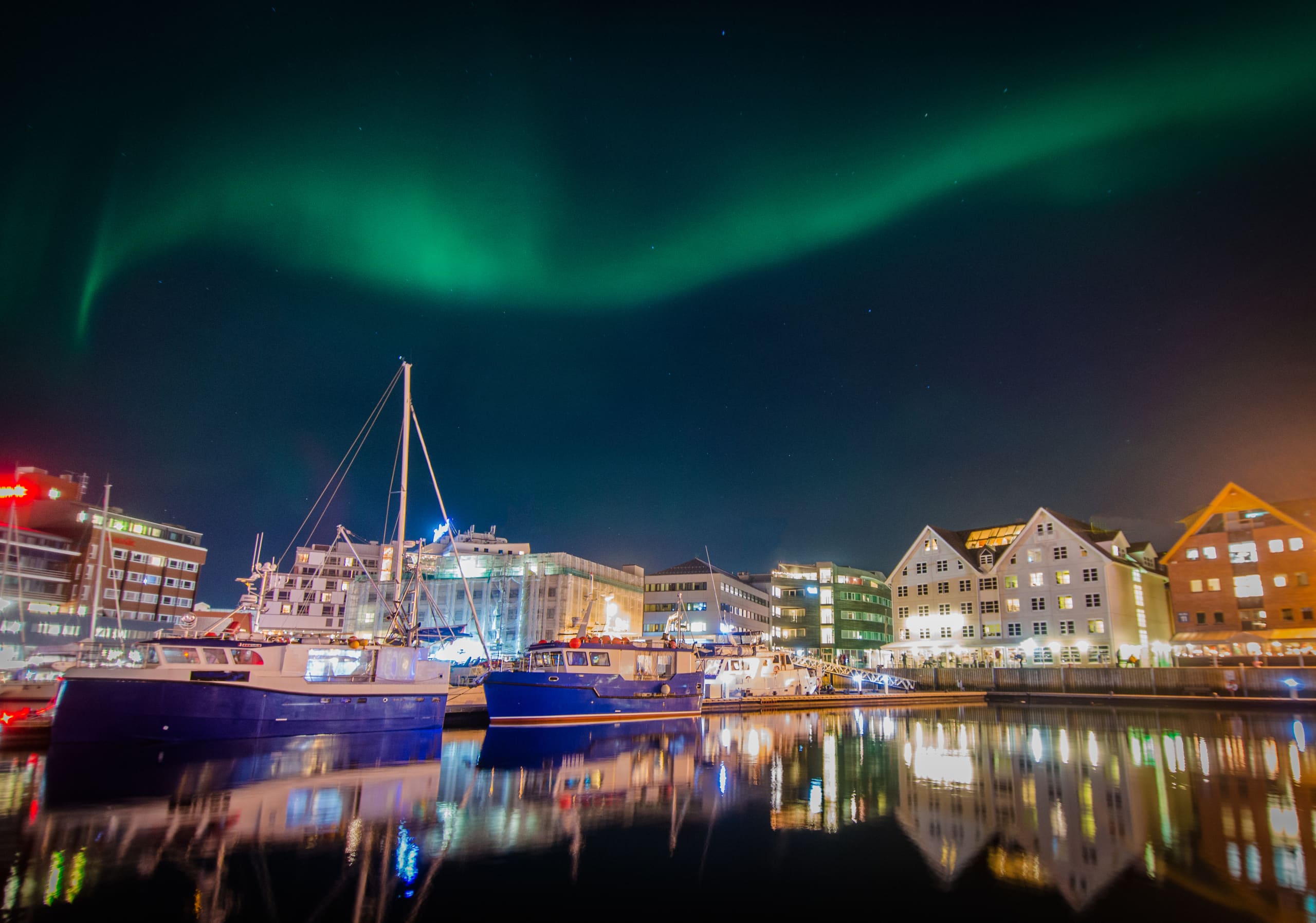 2560x1795 great photo spots in Tromsø