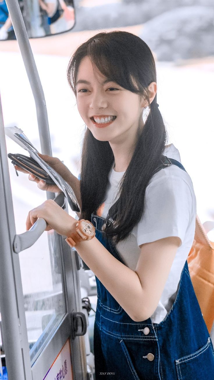 736x1308 คนดัง. ผมเส้นเล็ก, ความงาม, คนโปรด