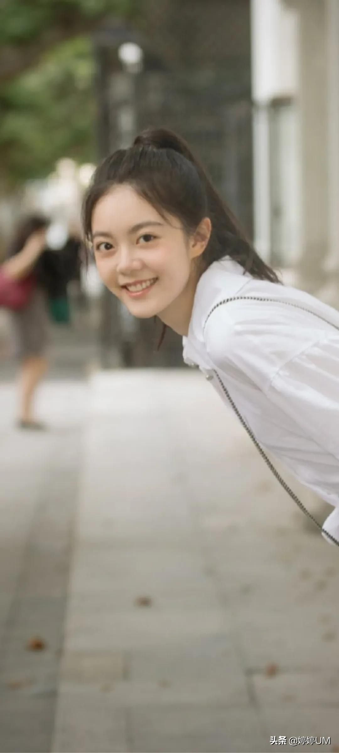 1080x2400 Zhao Jinmai Wallpaper