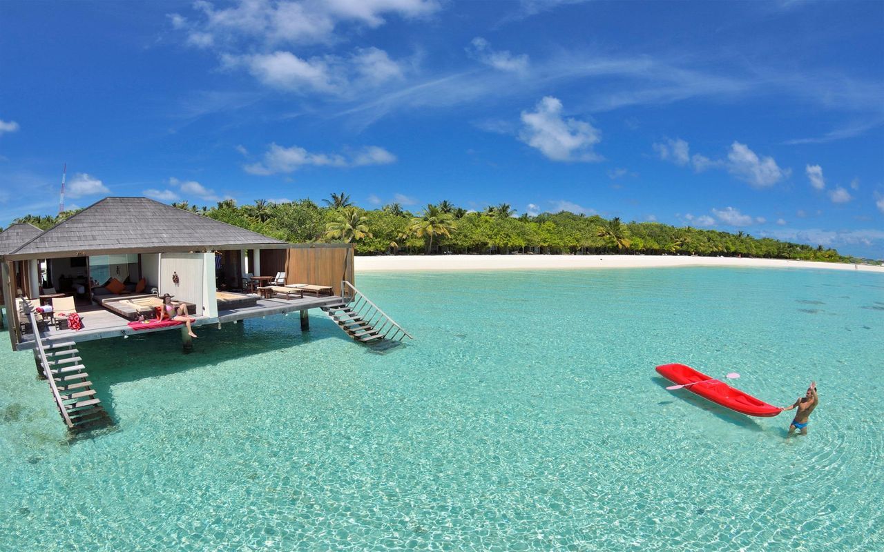 1280x800 Water Villa