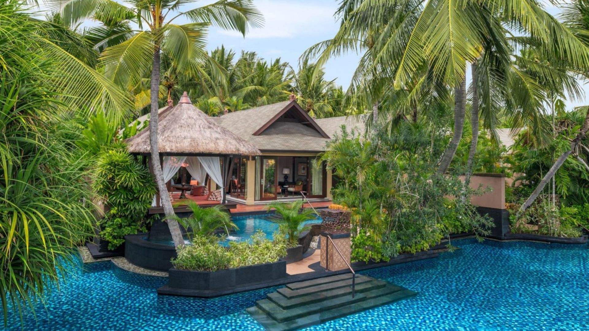 1920x1080 Water Villas In Bali: Luxury On The Water, Without The Waves