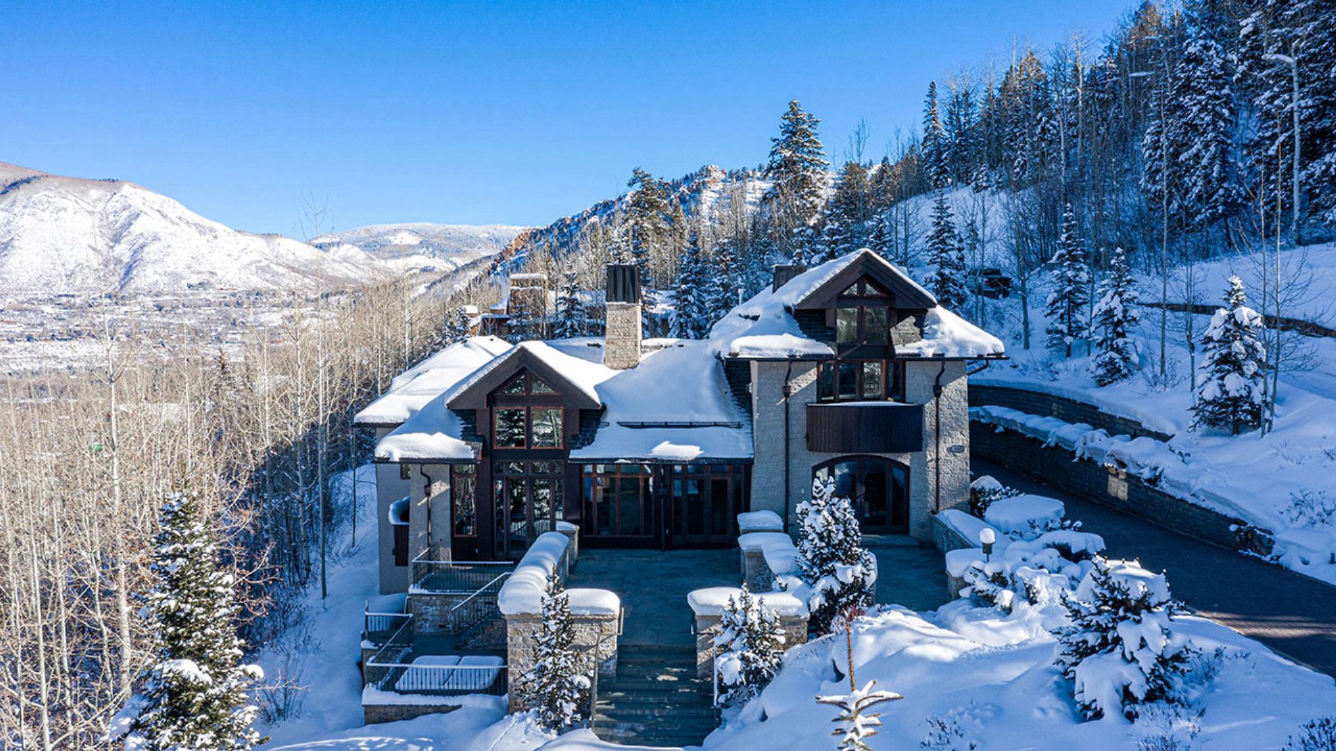 1920x1080 Rustic Mountain House With Ski In, Ski Out Trail Access