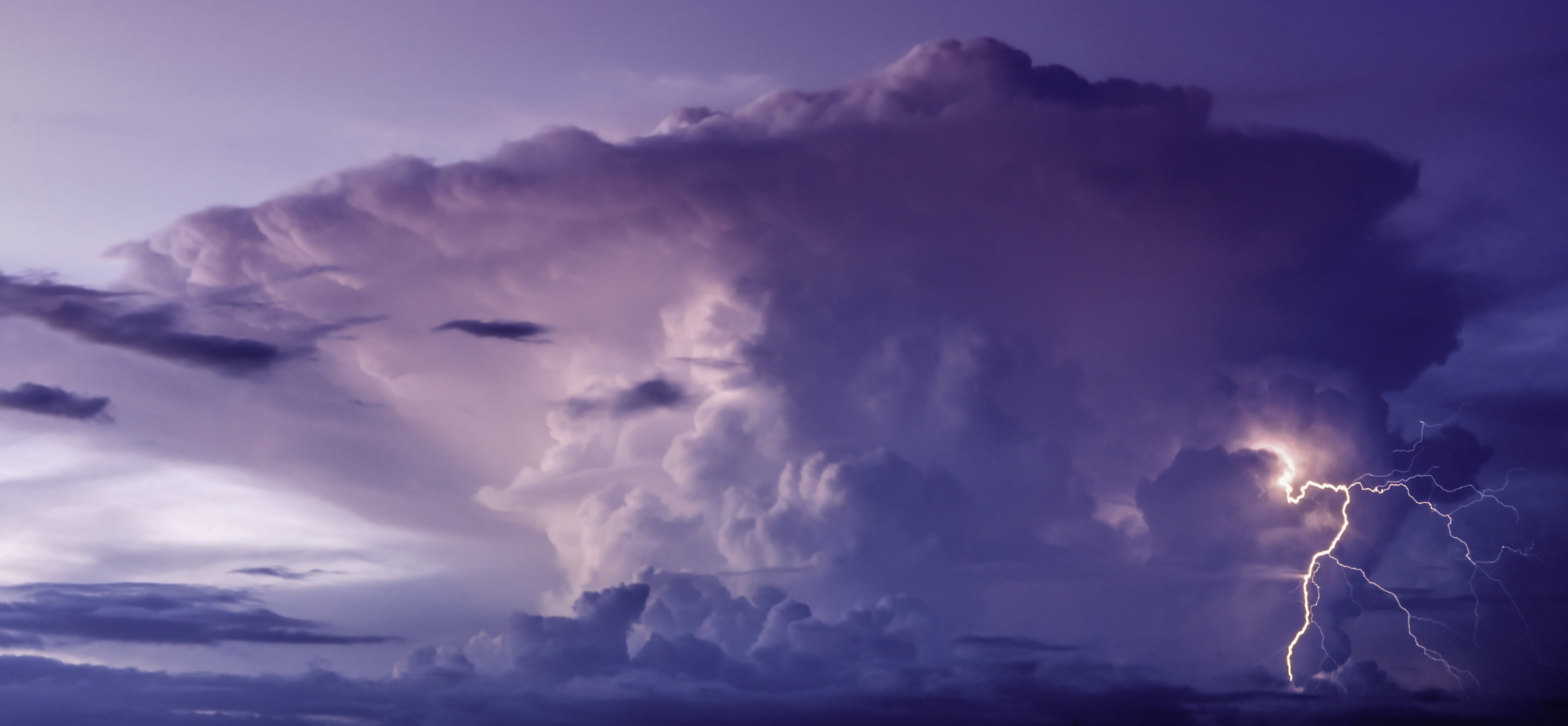 5568x2578 Comulu nimbus clouds with lighting HD wallpaper