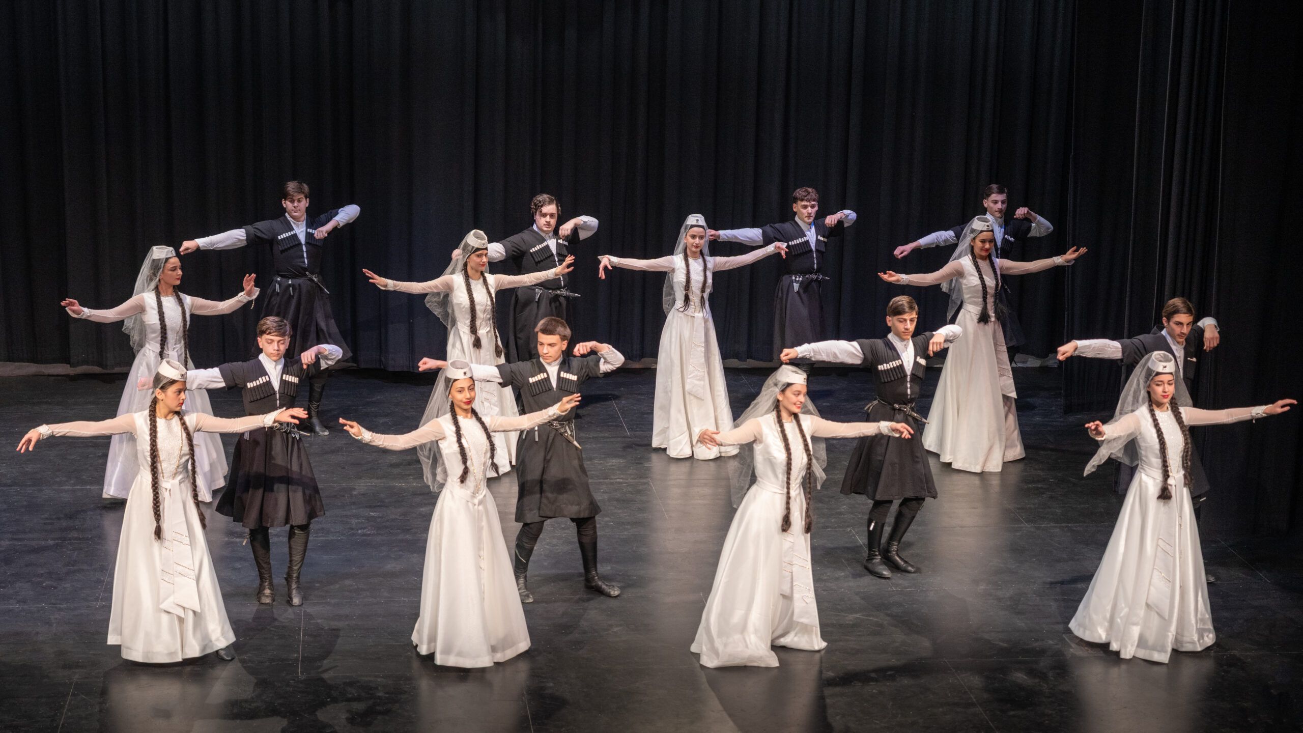 2560x1440 Home Iverioni Folk Dance