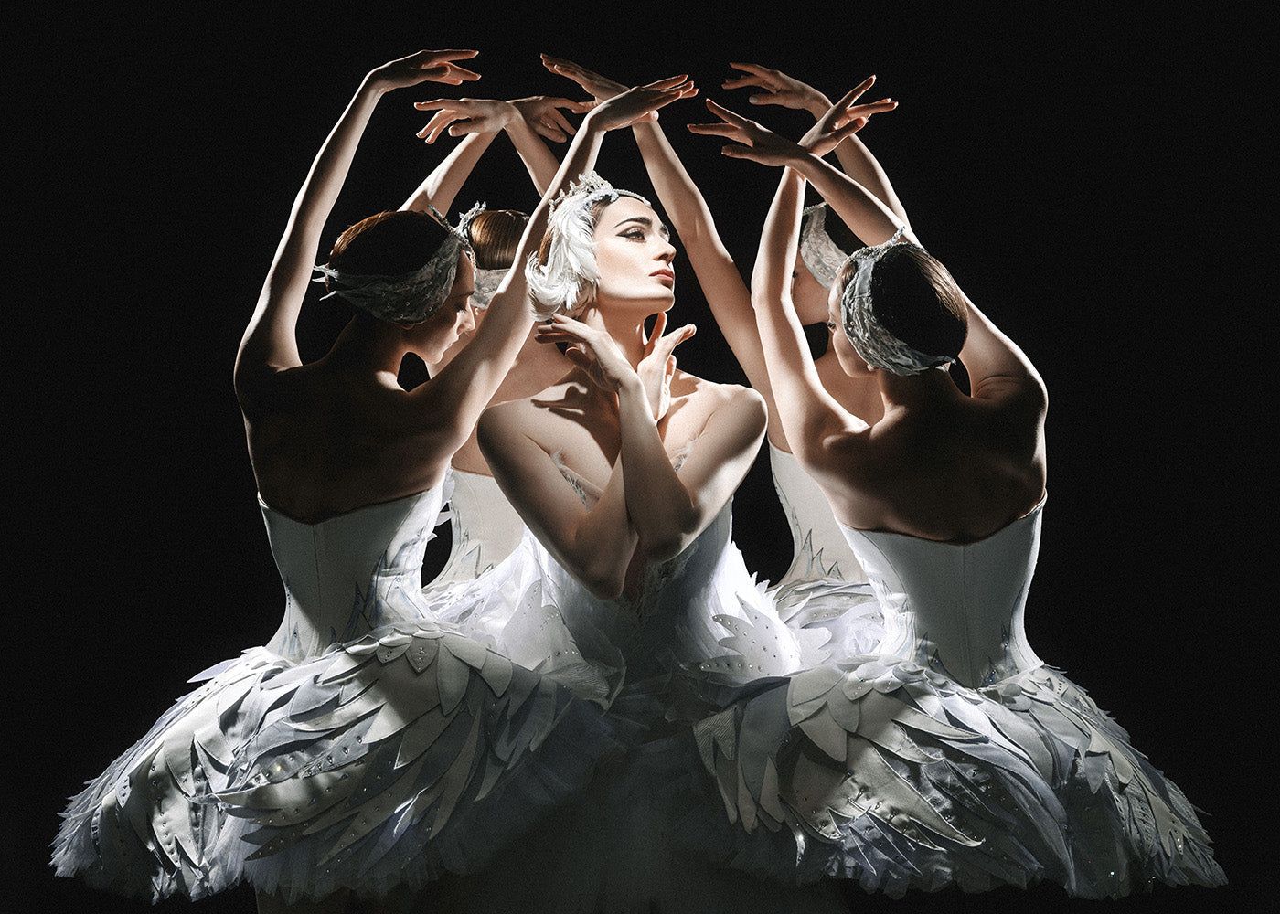 1400x1000 A Georgian Swan Lake