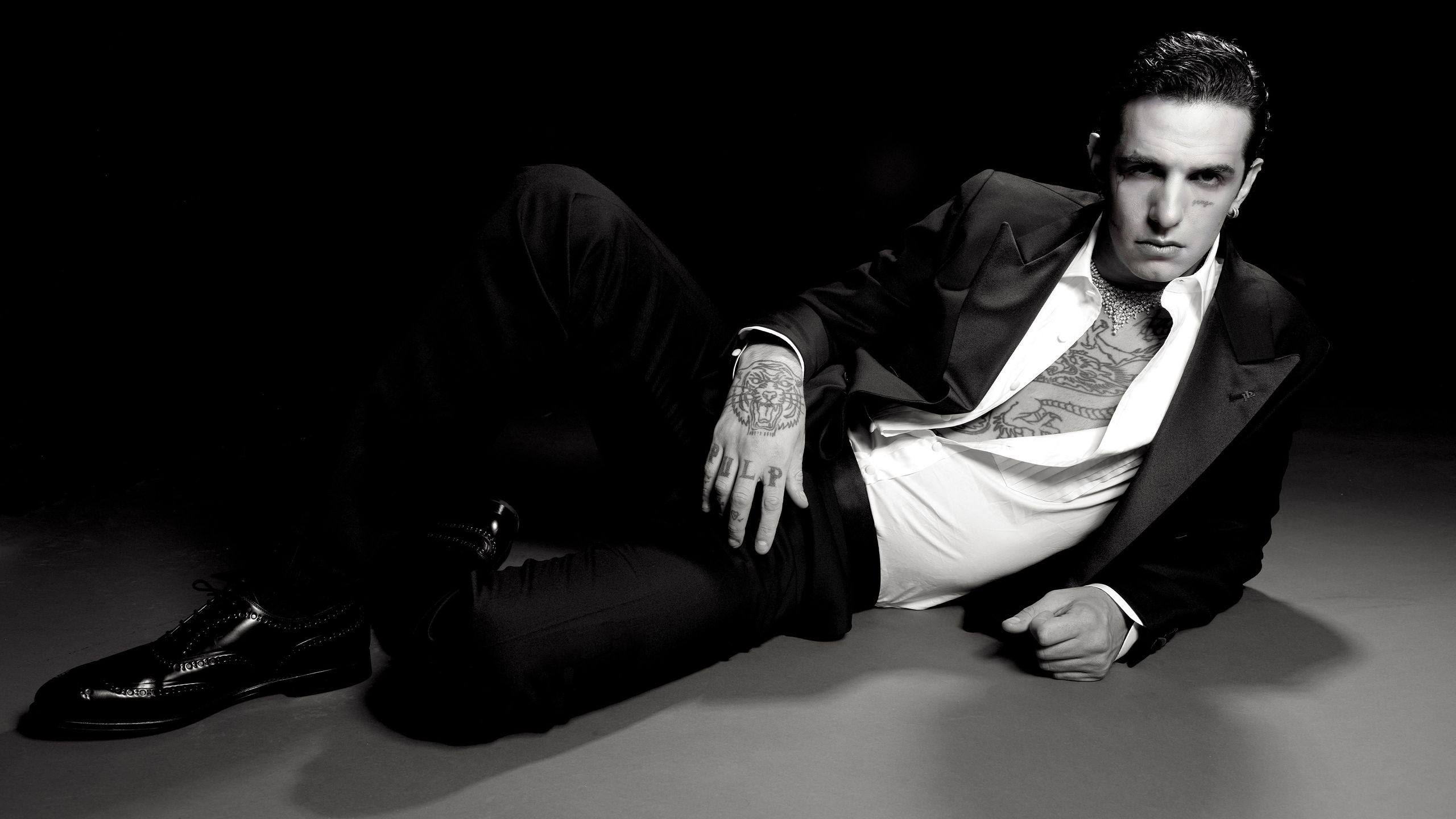 2560x1440 Achille Lauro da X Factor a San Siro: «Nessuno nasce con il talento. Se ti impegni in una cosa, diventi bravo. La differenza la fa la capacità di affrontare le sconfitte»